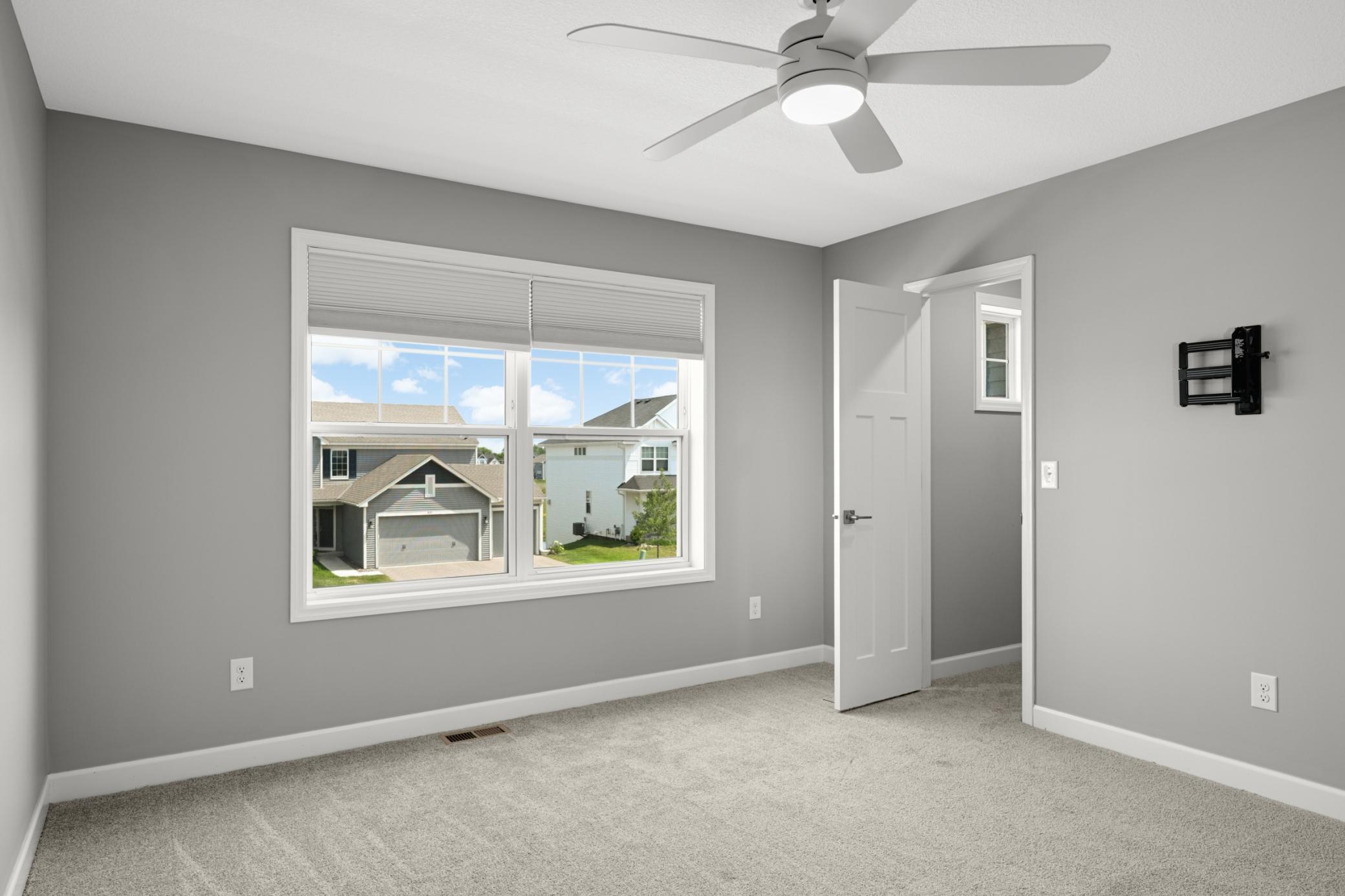 View of Residential at 870 Spancil Hill Drive, Woodbury MN 55129, Woodbury (28 of 40) - Mike Wilen | Minnesota Team Real Estate