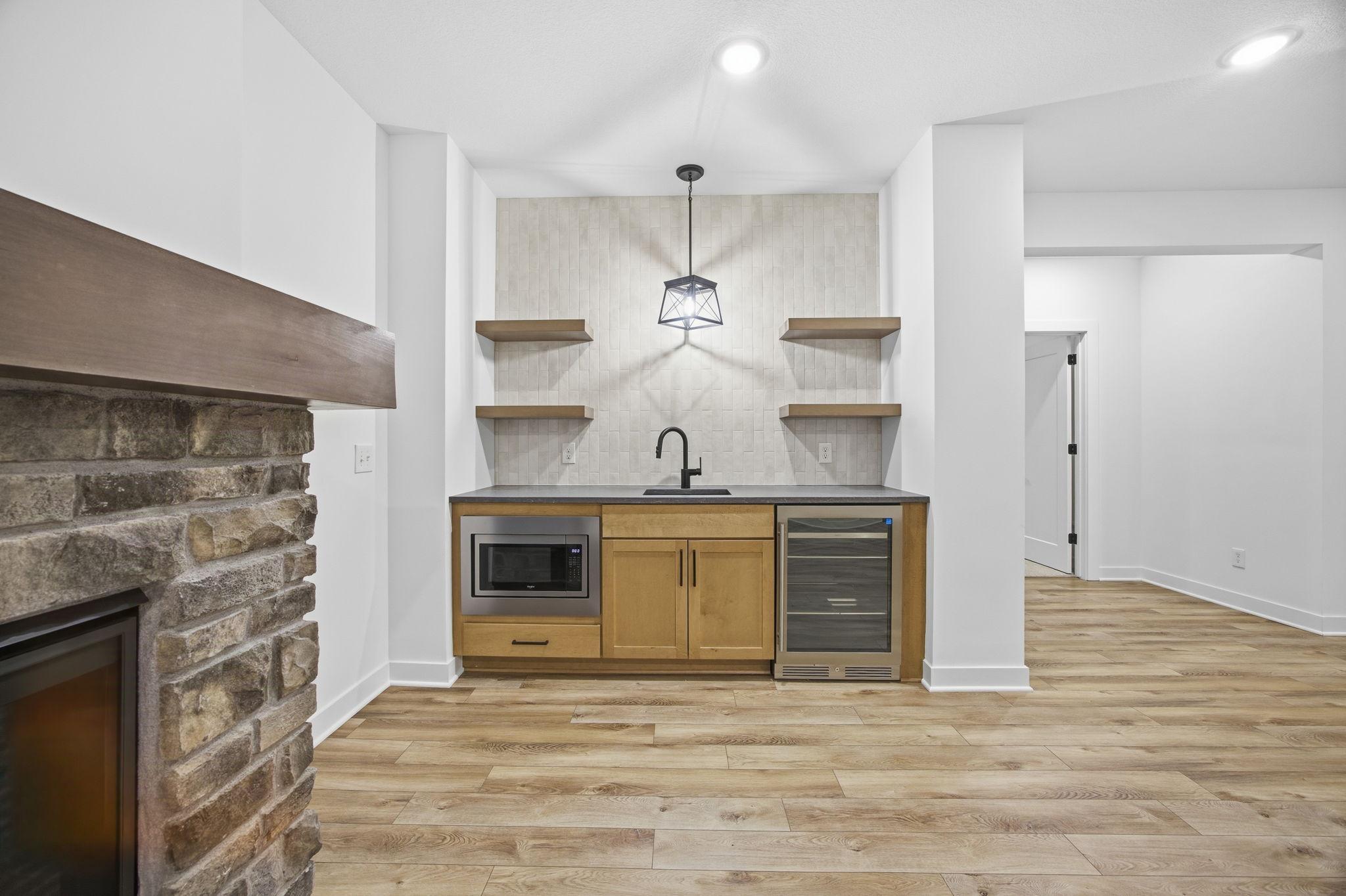 View of Residential at 2415 Laurie Court, Roseville MN 55113, Roseville (45 of 61) - Mike Wilen | Minnesota Team Real Estate