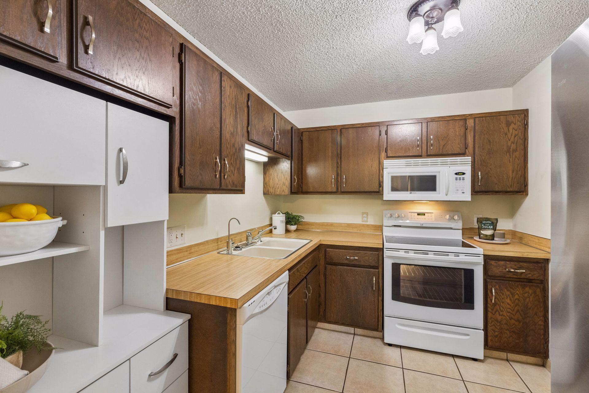 View of Residential at 2466 Cobble Hill Alcove #A, Woodbury MN 55125, Woodbury (13 of 18) - Mike Wilen | Minnesota Team Real Estate