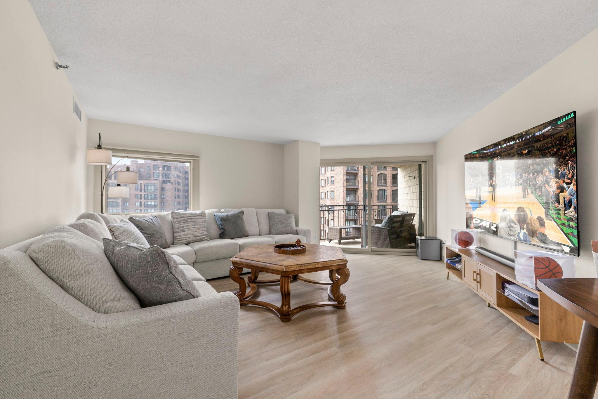 View of Residential at 1225 Lasalle Avenue #1502, Minneapolis MN 55403, Minneapolis (8 of 61) - Mike Wilen | Minnesota Team Real Estate