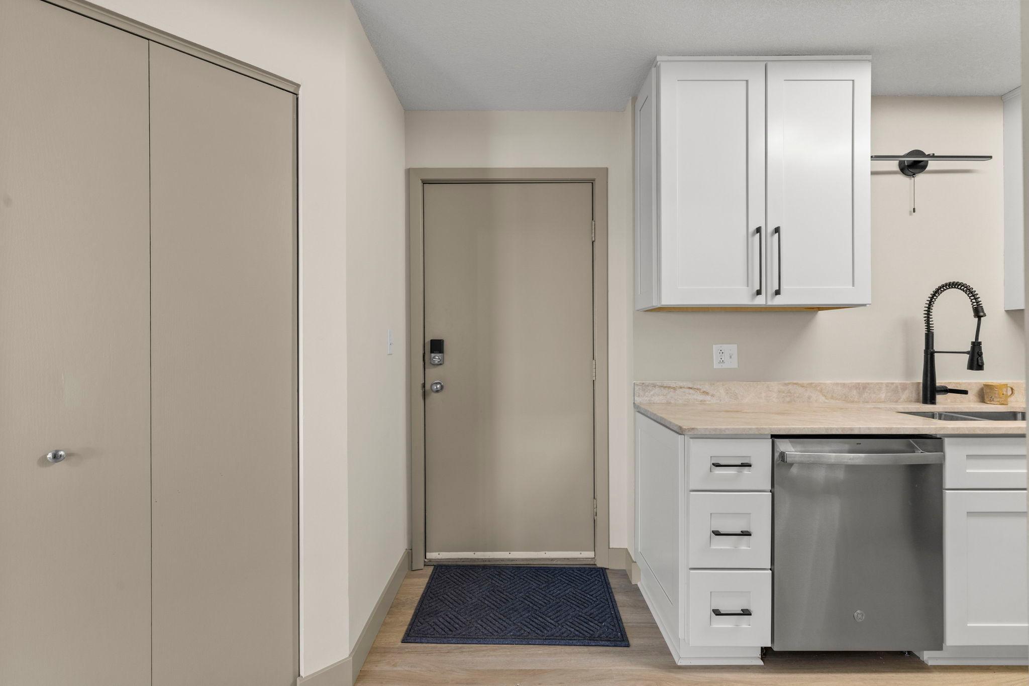 View of Residential at 1225 Lasalle Avenue #1502, Minneapolis MN 55403, Minneapolis (13 of 61) - Mike Wilen | Minnesota Team Real Estate