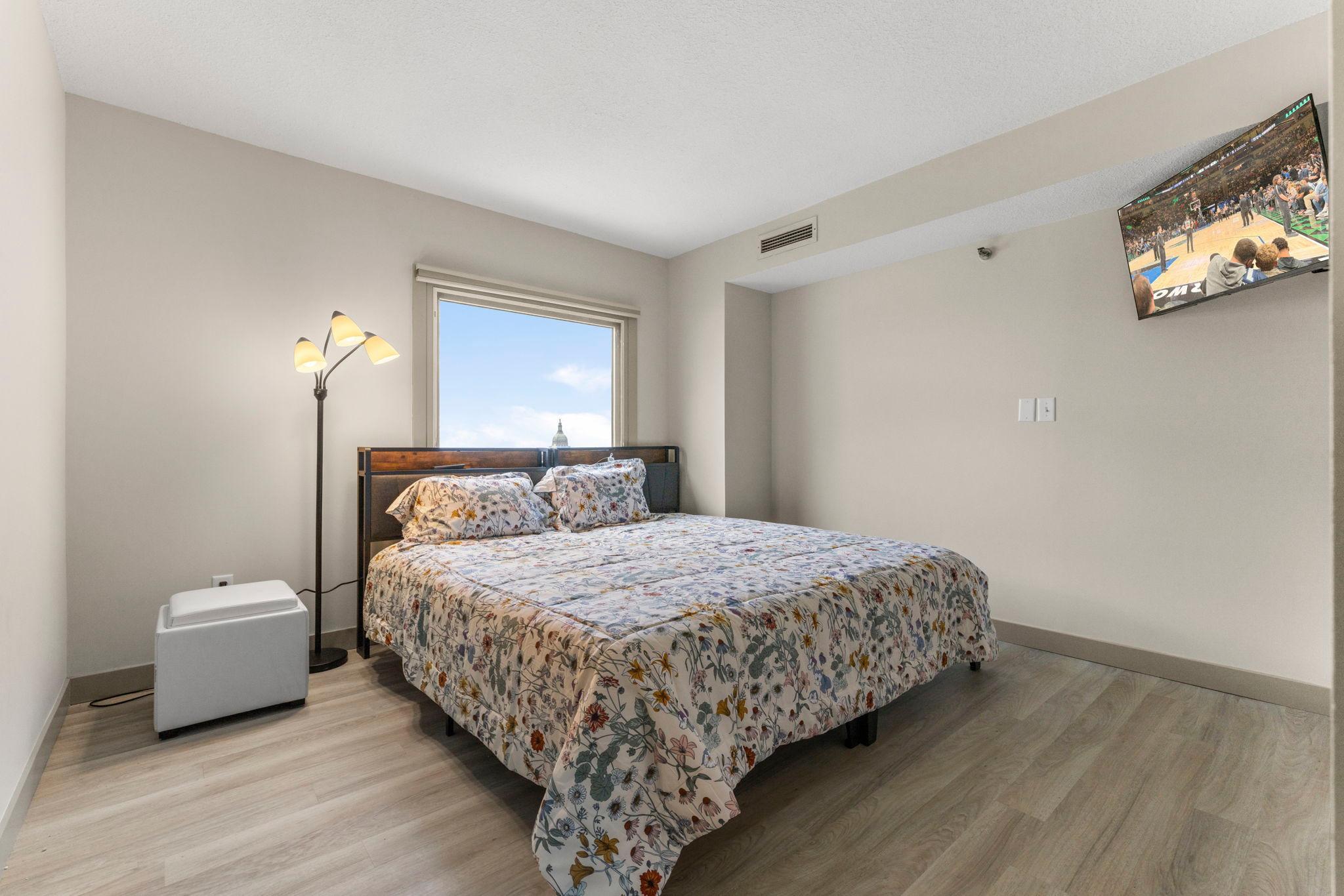 View of Residential at 1225 Lasalle Avenue #1502, Minneapolis MN 55403, Minneapolis (16 of 61) - Mike Wilen | Minnesota Team Real Estate