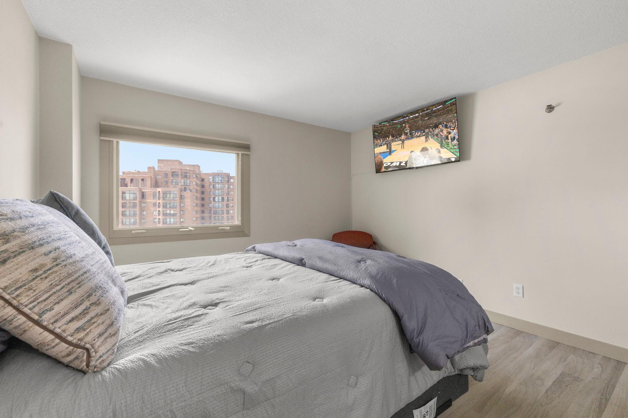 View of Residential at 1225 Lasalle Avenue #1502, Minneapolis MN 55403, Minneapolis (20 of 61) - Mike Wilen | Minnesota Team Real Estate