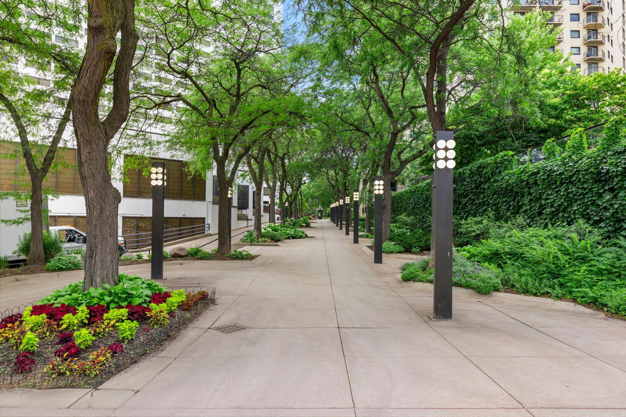 View of Residential at 1225 Lasalle Avenue #1502, Minneapolis MN 55403, Minneapolis (52 of 61) - Mike Wilen | Minnesota Team Real Estate