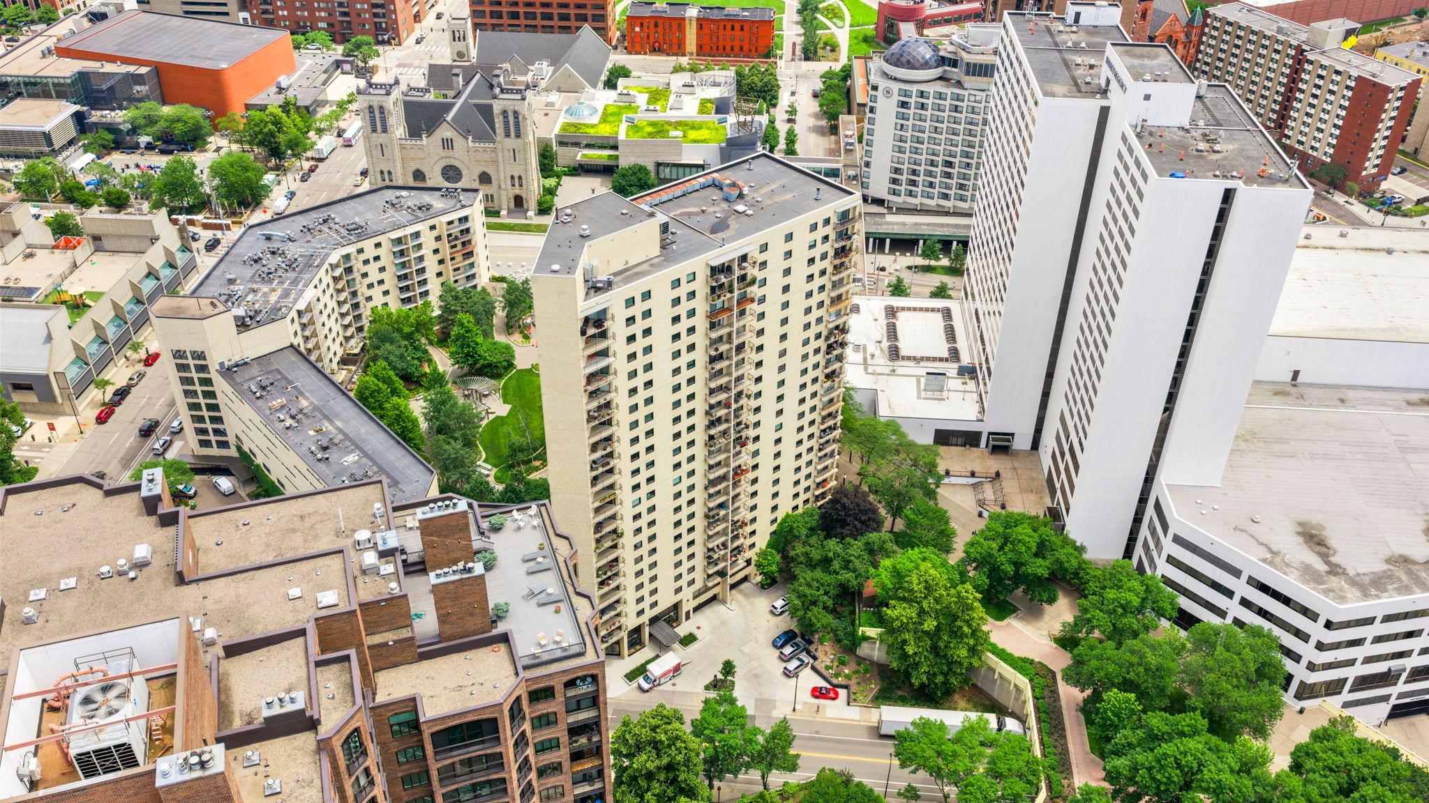 View of Residential at 1225 Lasalle Avenue #1502, Minneapolis MN 55403, Minneapolis (55 of 61) - Mike Wilen | Minnesota Team Real Estate