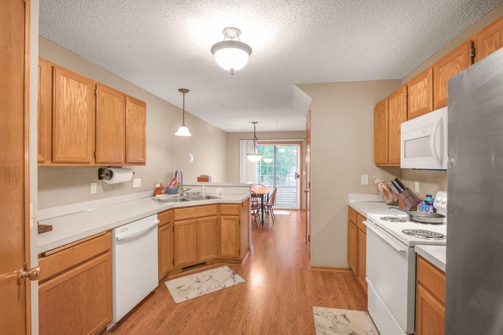 View of Residential at 1056 Lovell Avenue, Roseville MN 55113, Roseville (8 of 24) - Mike Wilen | Minnesota Team Real Estate