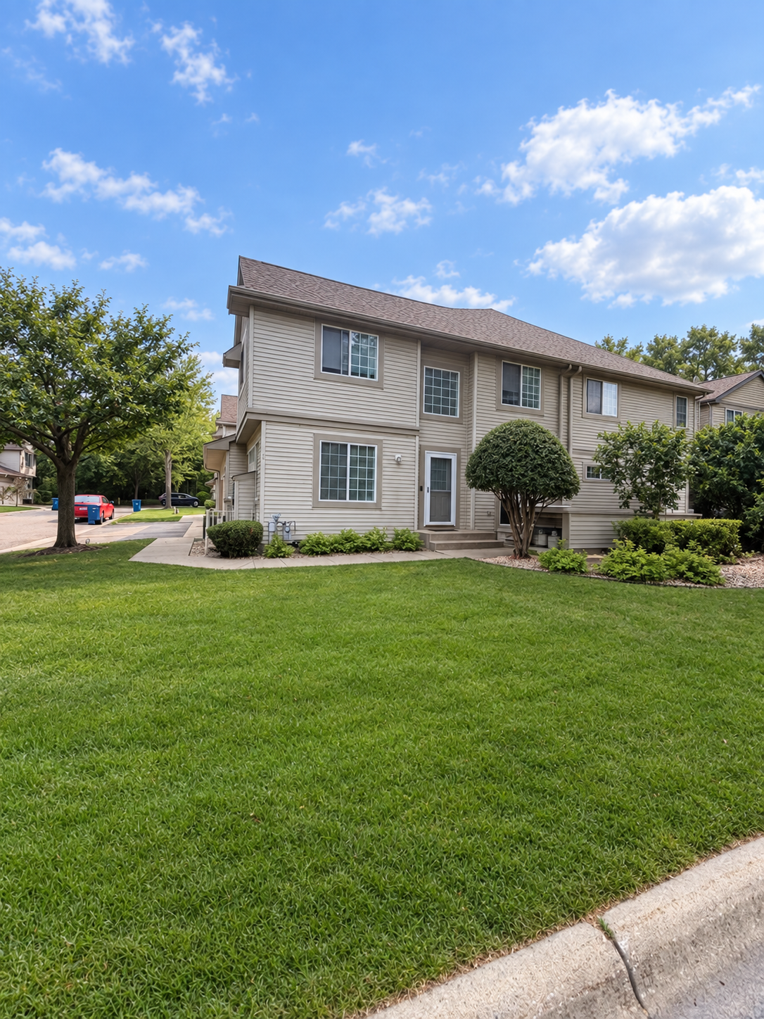 View of Residential at 1056 Lovell Avenue, Roseville MN 55113, Roseville (21 of 25) - Mike Wilen | Minnesota Team Real Estate