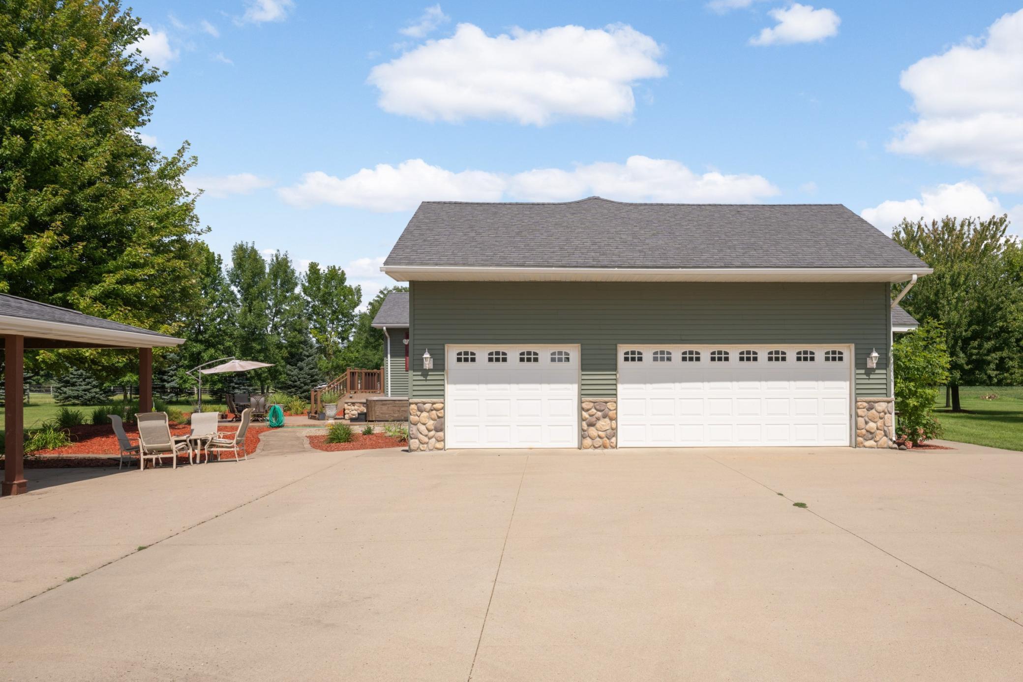 View of Residential at 423 Doppy Lane, Le Sueur MN 56058, Le Sueur (6 of 58) - Mike Wilen | Minnesota Team Real Estate