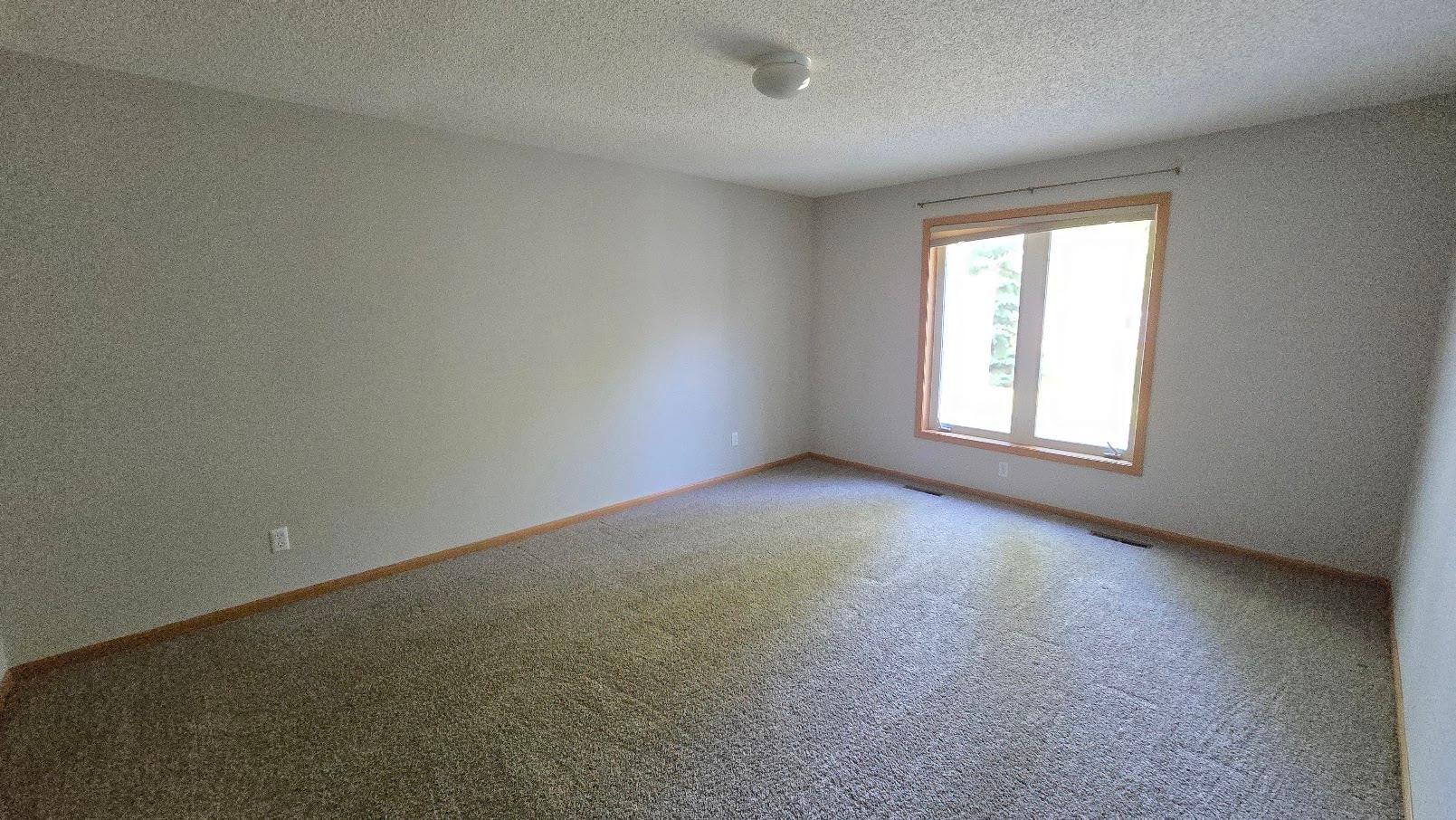 View of Residential at 14406 Edgewood Avenue, Savage MN 55378, Savage (11 of 21) - Mike Wilen | Minnesota Team Real Estate