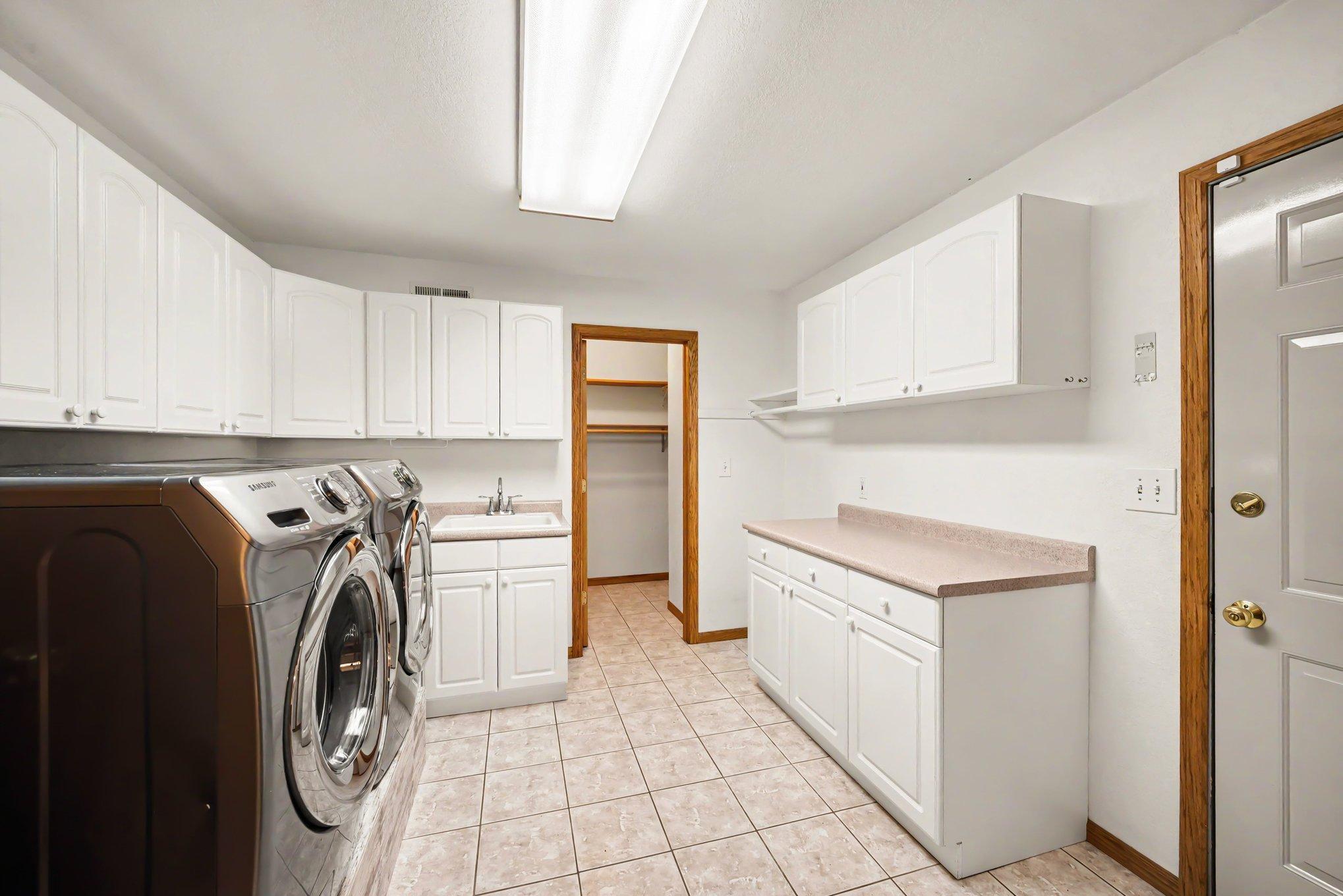 View of Residential at 2430 Larpenteur Avenue, Maplewood MN 55109, Maplewood (21 of 43) - Mike Wilen | Minnesota Team Real Estate