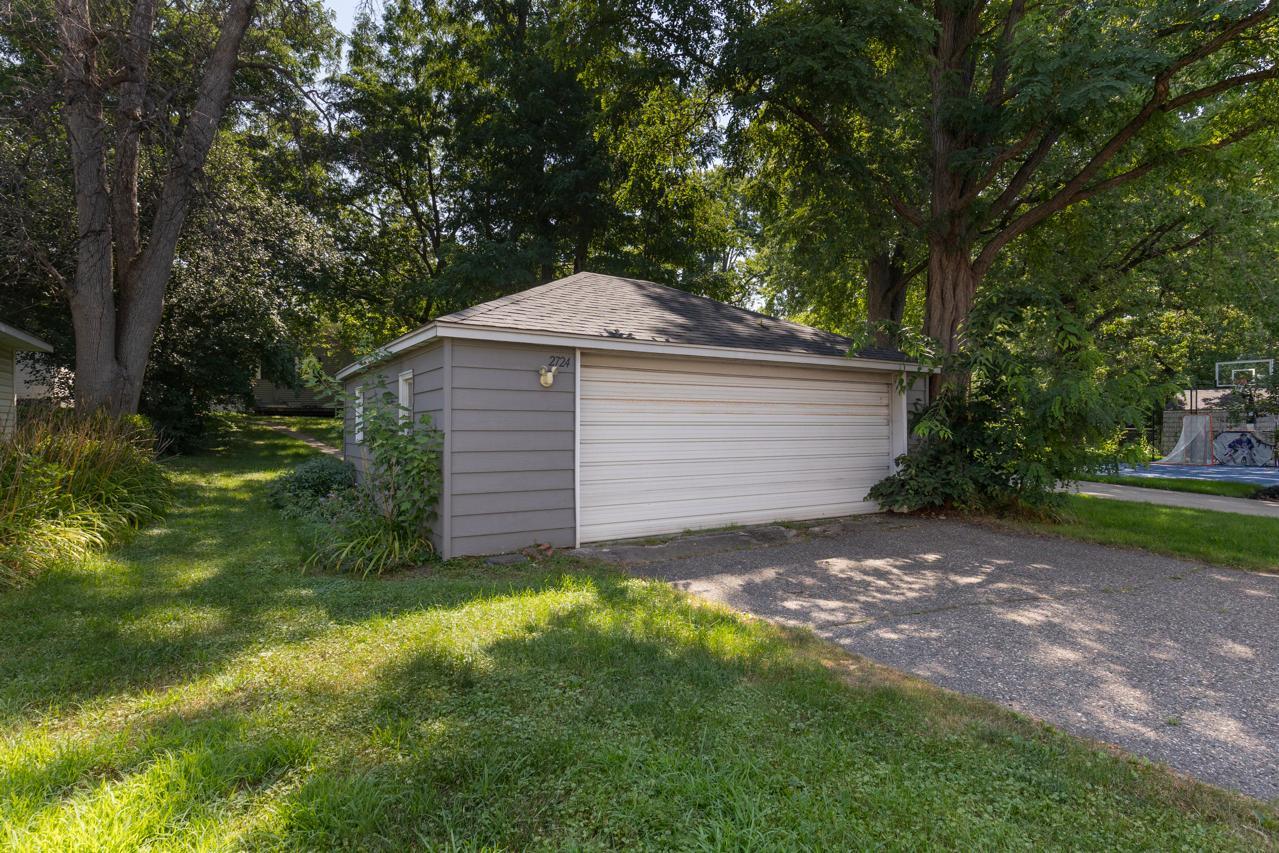 View of Residential at 2724 Toledo Avenue, Saint Louis Park MN 55416, Saint Louis Park (26 of 29) - Mike Wilen | Minnesota Team Real Estate
