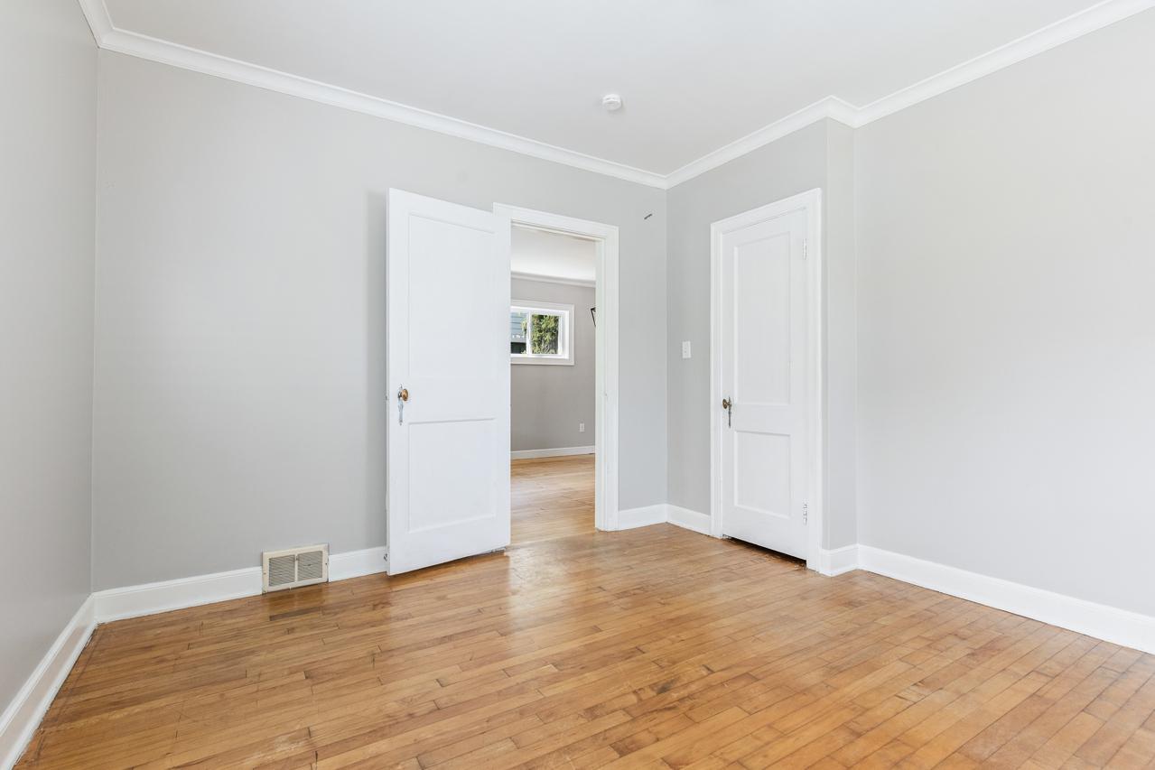 View of Residential at 2724 Toledo Avenue, Saint Louis Park MN 55416, Saint Louis Park (17 of 29) - Mike Wilen | Minnesota Team Real Estate
