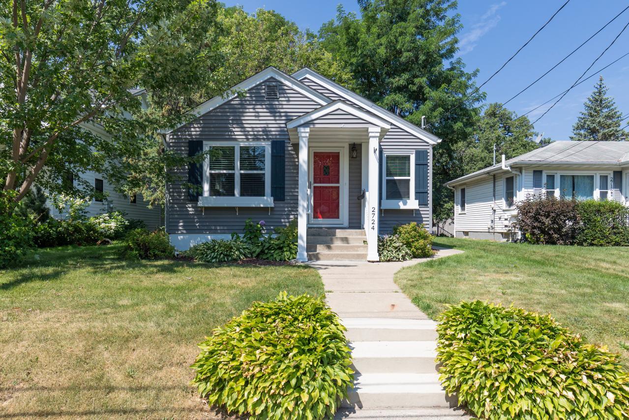 View of Residential at 2724 Toledo Avenue, Saint Louis Park MN 55416, Saint Louis Park (2 of 29) - Mike Wilen | Minnesota Team Real Estate