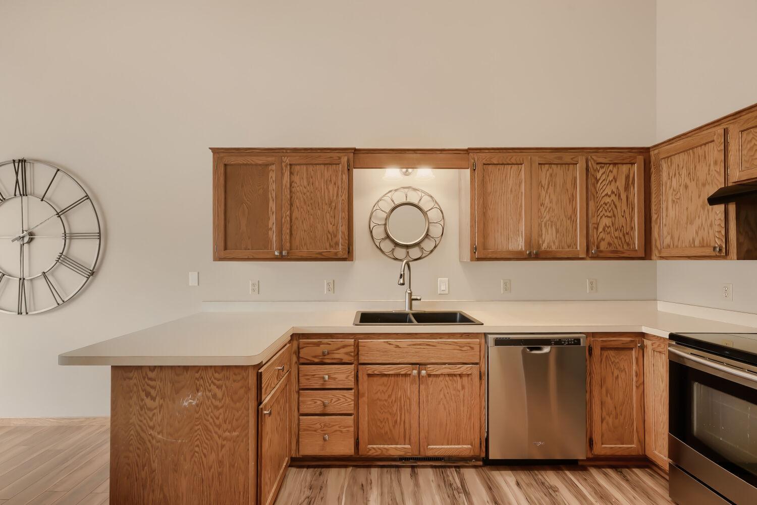 View of Residential at 14809 Endicott Way, Apple Valley MN 55124, Apple Valley (6 of 16) - Mike Wilen | Minnesota Team Real Estate