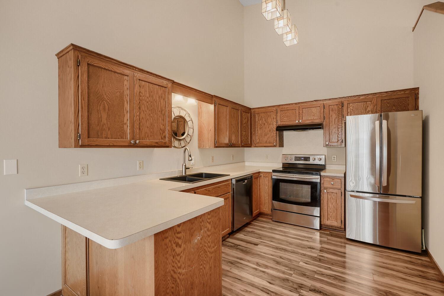 View of Residential at 14809 Endicott Way, Apple Valley MN 55124, Apple Valley (5 of 16) - Mike Wilen | Minnesota Team Real Estate
