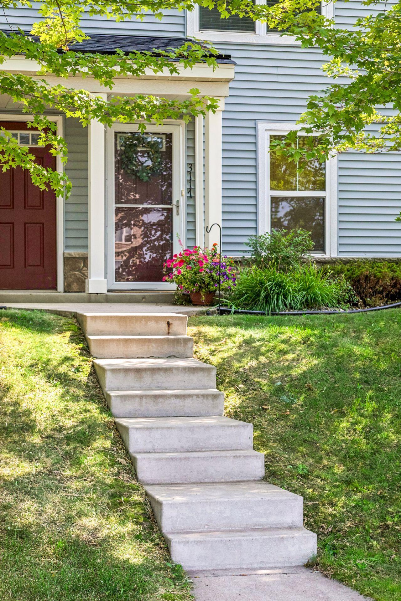 View of Residential at 3117 Clover Ridge Drive, Chaska MN 55318, Chaska (4 of 28) - Mike Wilen | Minnesota Team Real Estate