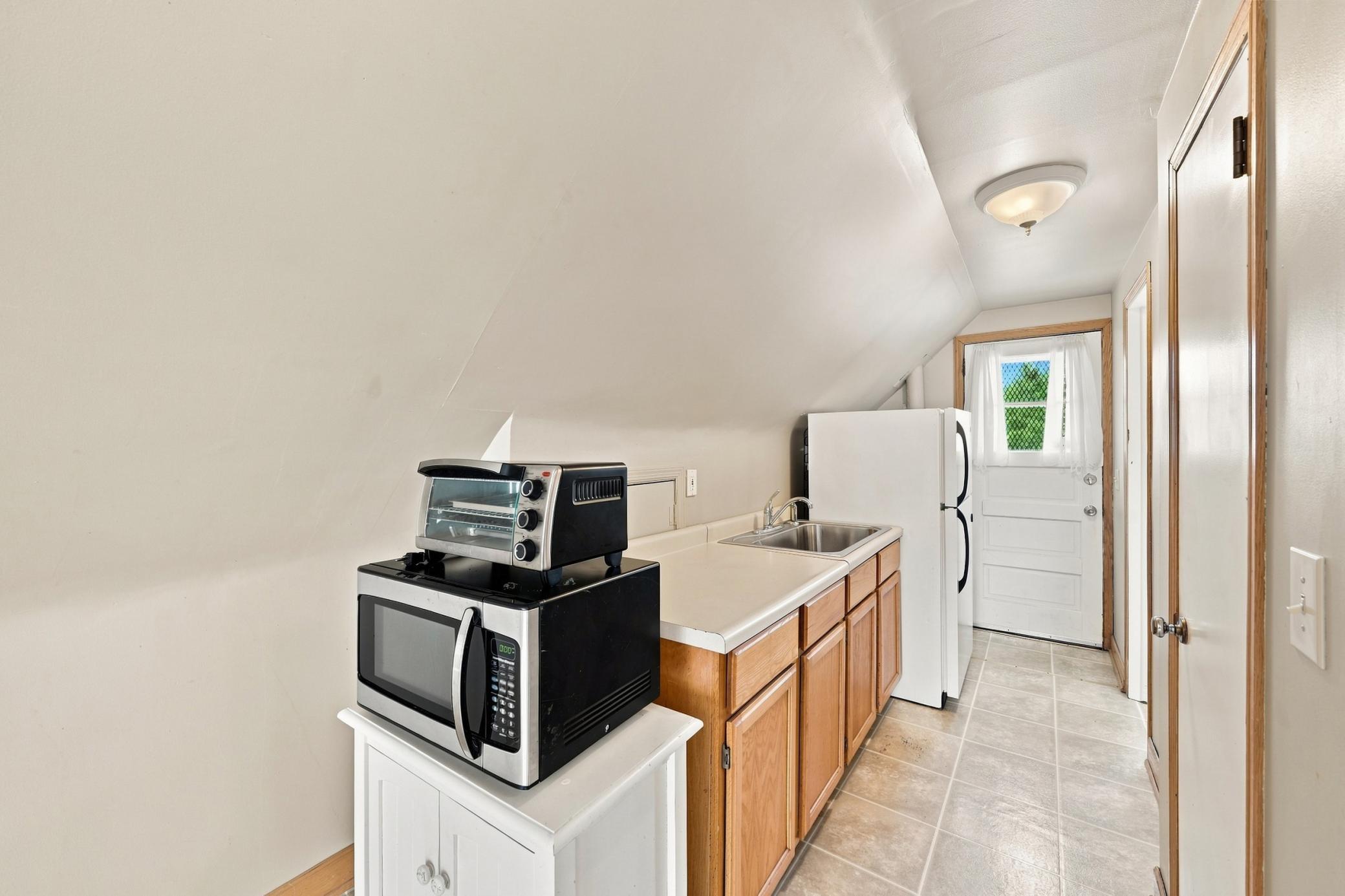 View of Residential Income at 3740 Bryant Avenue, Minneapolis MN 55409, Minneapolis (43 of 62) - Mike Wilen | Minnesota Team Real Estate