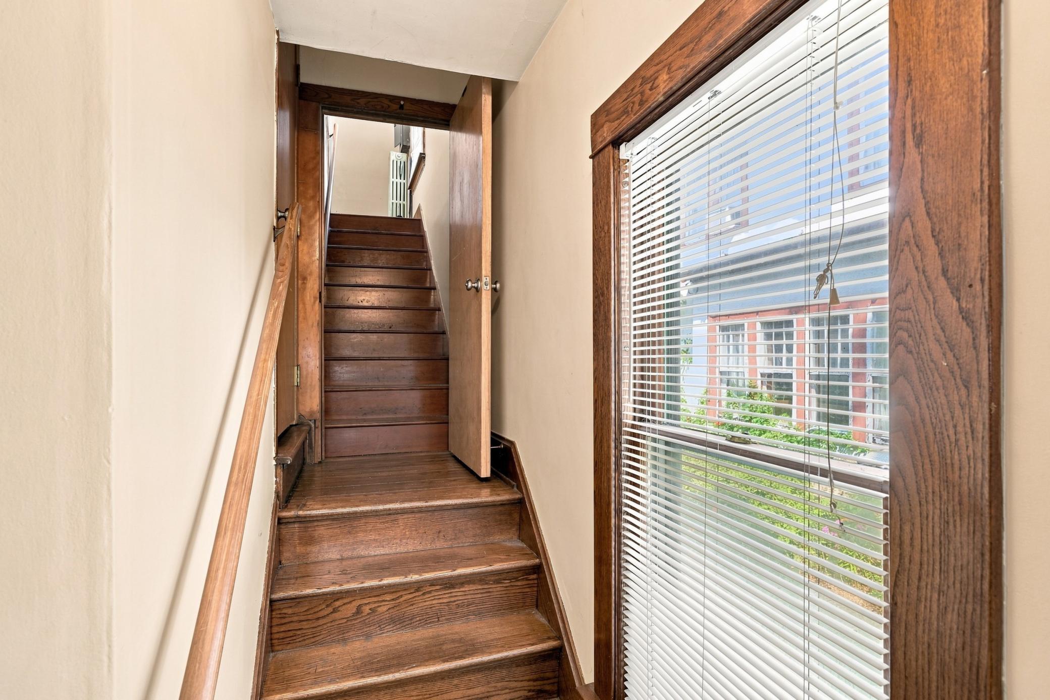 View of Residential Income at 3740 Bryant Avenue, Minneapolis MN 55409, Minneapolis (19 of 62) - Mike Wilen | Minnesota Team Real Estate