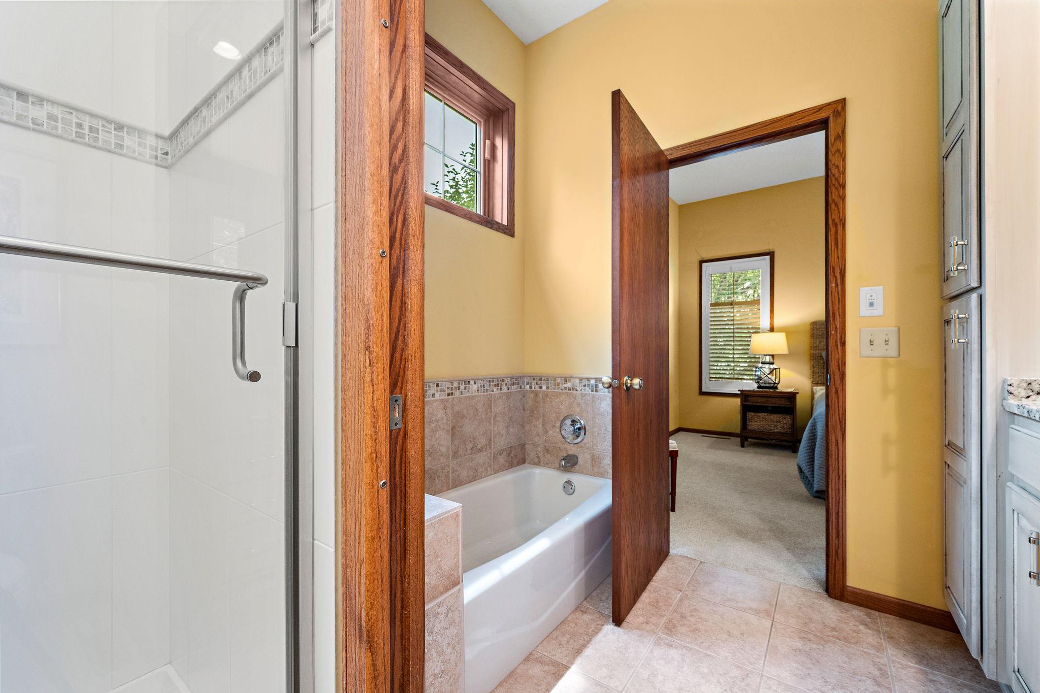 View of Residential at 4678 Aspen Ridge Circle, Eagan MN 55122, Eagan (18 of 29) - Mike Wilen | Minnesota Team Real Estate