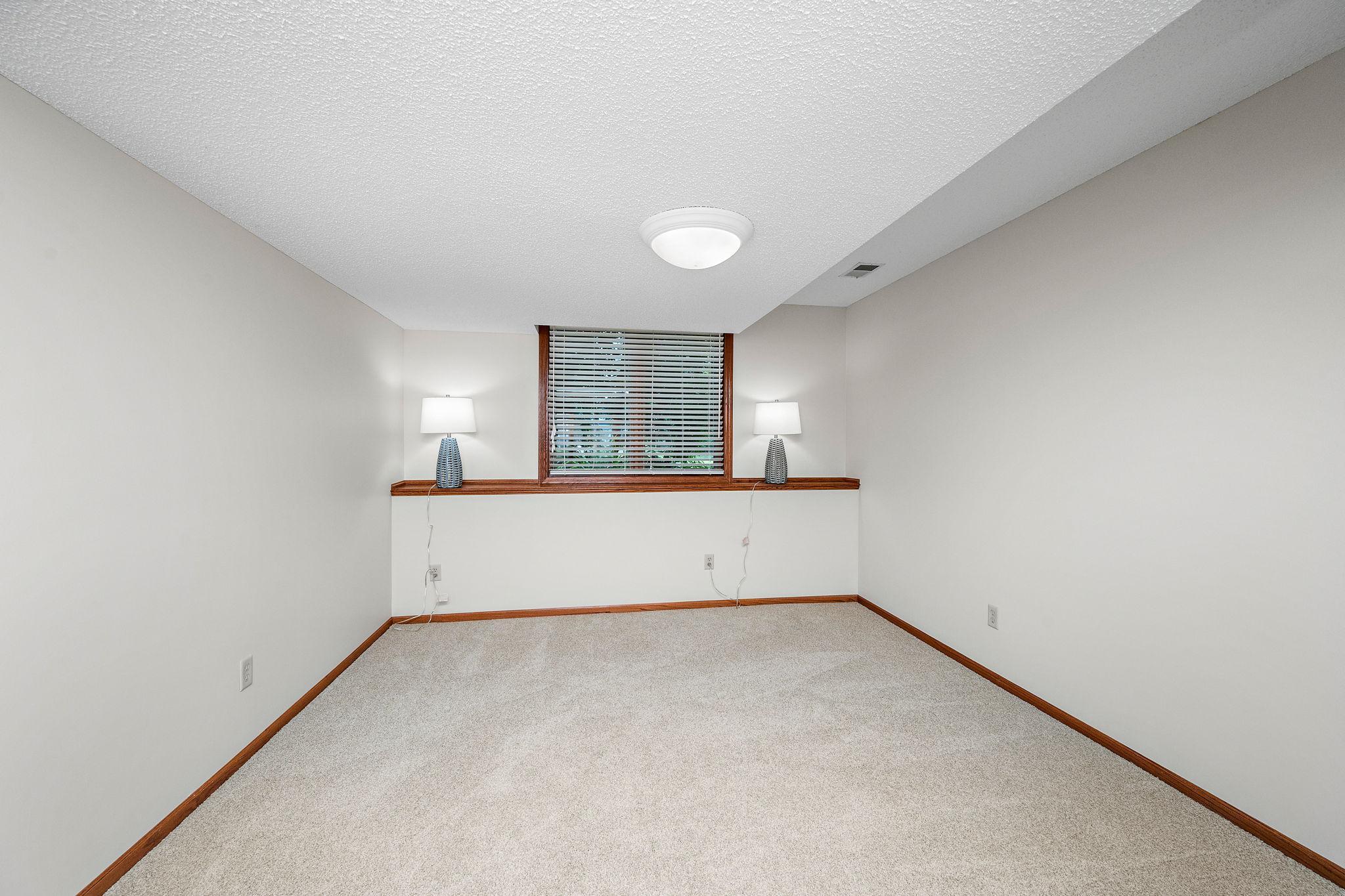 View of Residential at 4678 Aspen Ridge Circle, Eagan MN 55122, Eagan (23 of 29) - Mike Wilen | Minnesota Team Real Estate