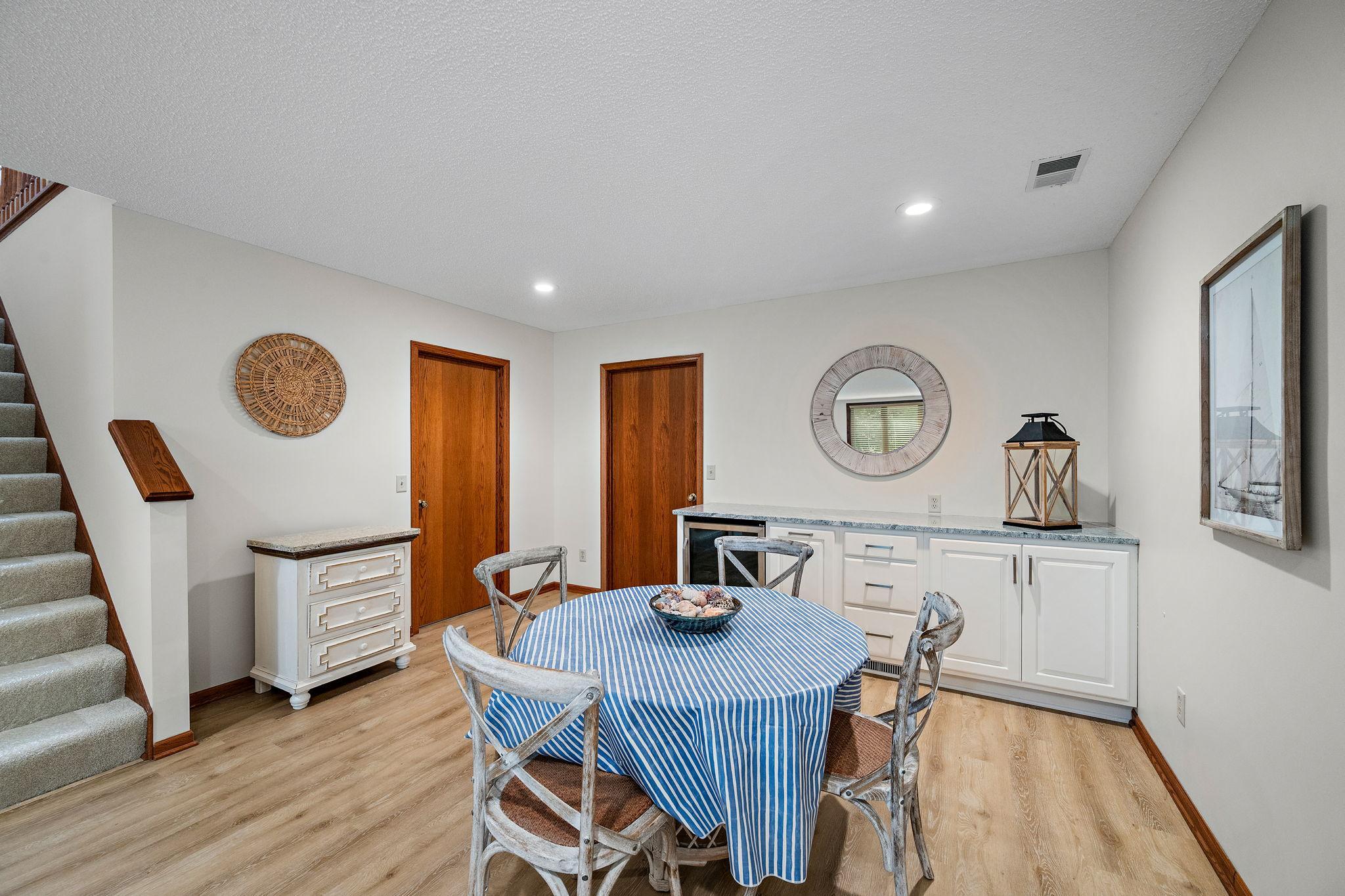 View of Residential at 4678 Aspen Ridge Circle, Eagan MN 55122, Eagan (21 of 29) - Mike Wilen | Minnesota Team Real Estate