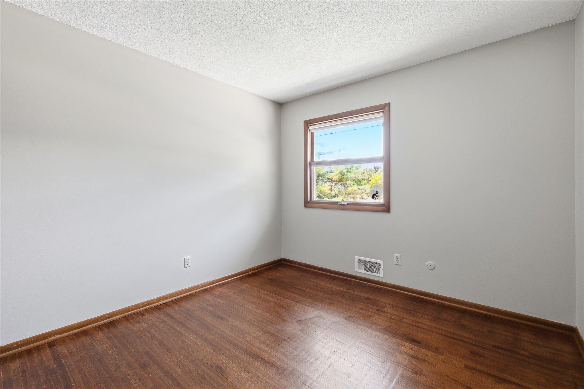 View of Residential at 1277 Imperial Lane, New Brighton MN 55112, New Brighton (16 of 26) - Mike Wilen | Minnesota Team Real Estate