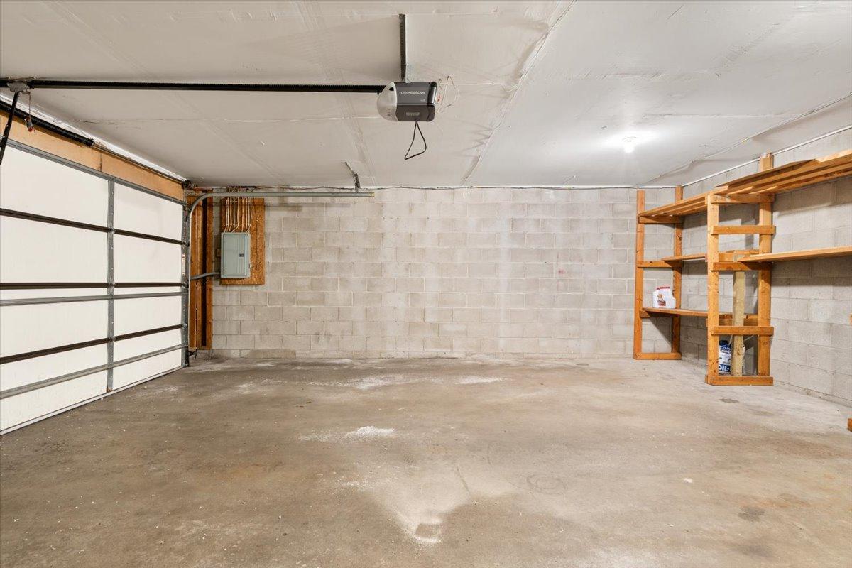 View of Residential at 566 Donegal Circle, Shoreview MN 55126, Shoreview (41 of 42) - Mike Wilen | Minnesota Team Real Estate