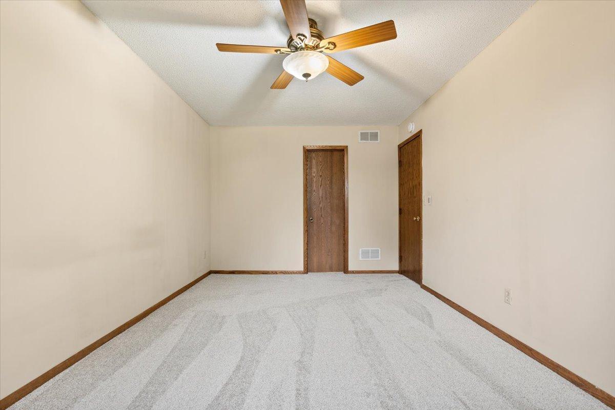 View of Residential at 566 Donegal Circle, Shoreview MN 55126, Shoreview (22 of 42) - Mike Wilen | Minnesota Team Real Estate