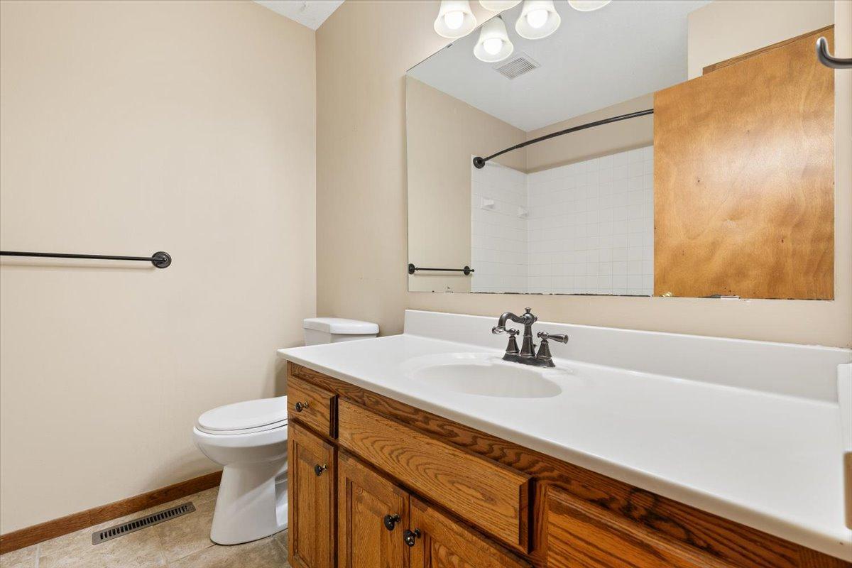 View of Residential at 566 Donegal Circle, Shoreview MN 55126, Shoreview (26 of 42) - Mike Wilen | Minnesota Team Real Estate