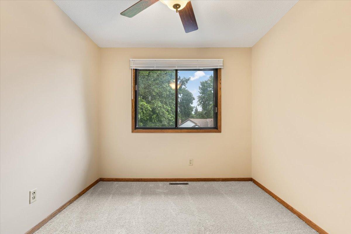 View of Residential at 566 Donegal Circle, Shoreview MN 55126, Shoreview (24 of 42) - Mike Wilen | Minnesota Team Real Estate