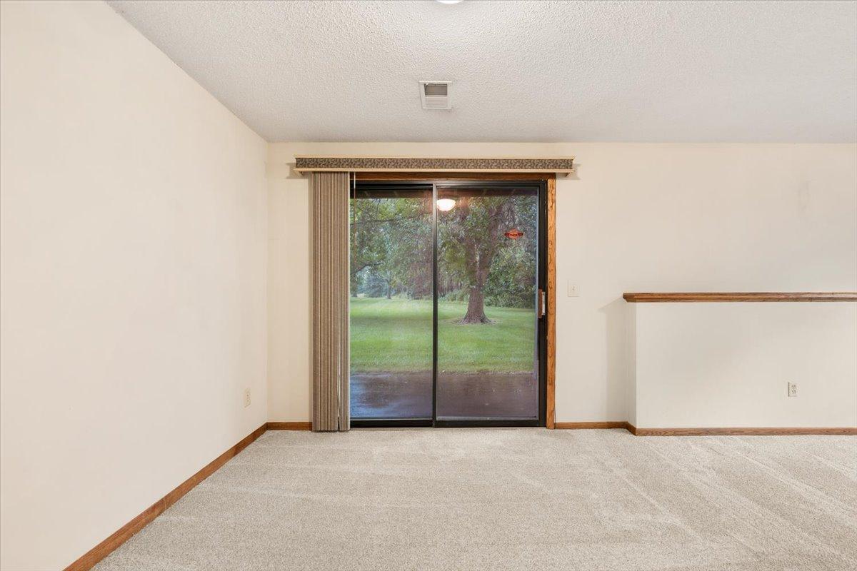 View of Residential at 566 Donegal Circle, Shoreview MN 55126, Shoreview (34 of 42) - Mike Wilen | Minnesota Team Real Estate