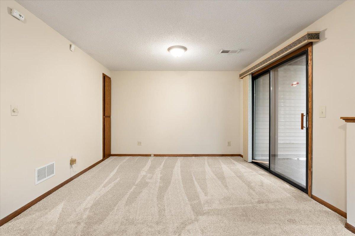 View of Residential at 566 Donegal Circle, Shoreview MN 55126, Shoreview (33 of 42) - Mike Wilen | Minnesota Team Real Estate