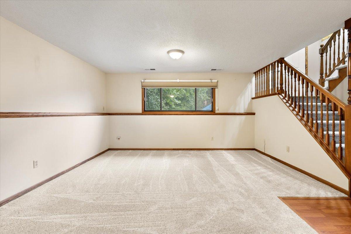 View of Residential at 566 Donegal Circle, Shoreview MN 55126, Shoreview (31 of 42) - Mike Wilen | Minnesota Team Real Estate