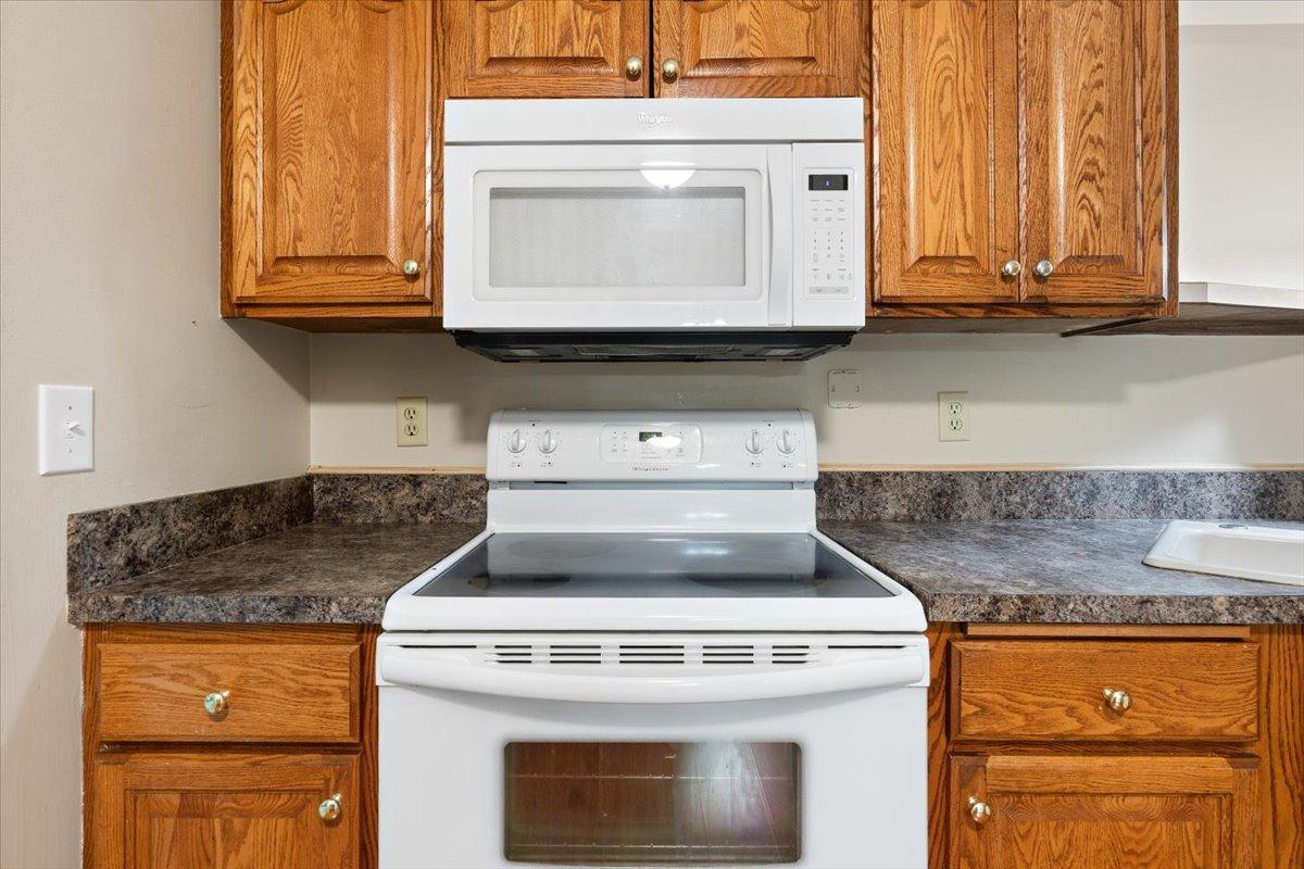 View of Residential at 566 Donegal Circle, Shoreview MN 55126, Shoreview (19 of 42) - Mike Wilen | Minnesota Team Real Estate