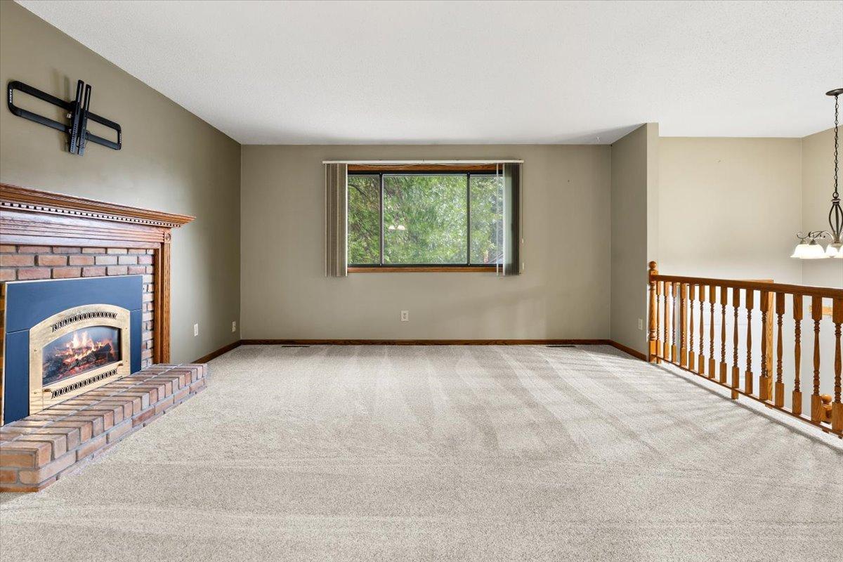 View of Residential at 566 Donegal Circle, Shoreview MN 55126, Shoreview (10 of 42) - Mike Wilen | Minnesota Team Real Estate