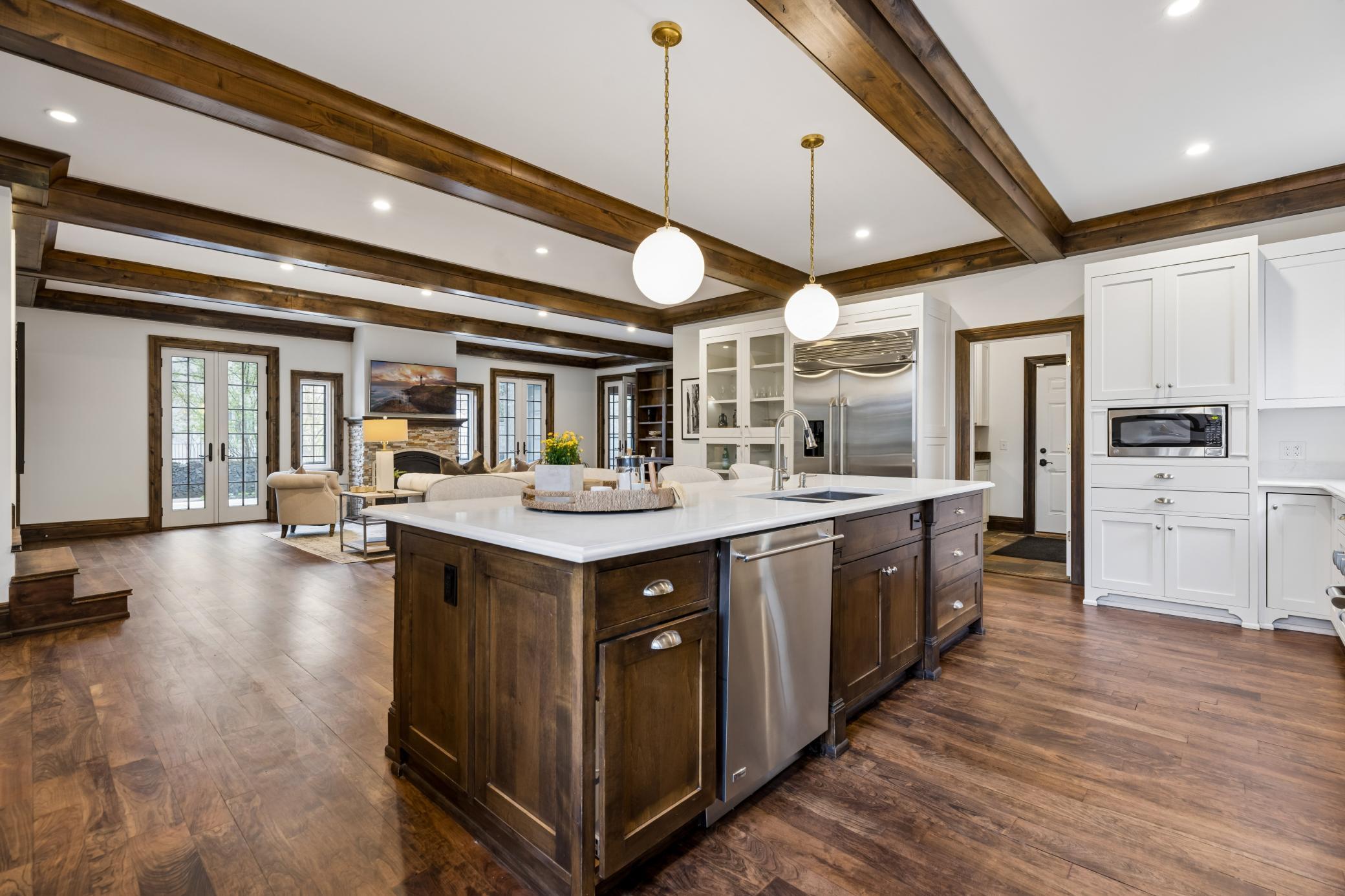 View of Residential at 2204 Lake Of The Isles Parkway, Minneapolis MN 55405, Minneapolis (12 of 55) - Mike Wilen | Minnesota Team Real Estate