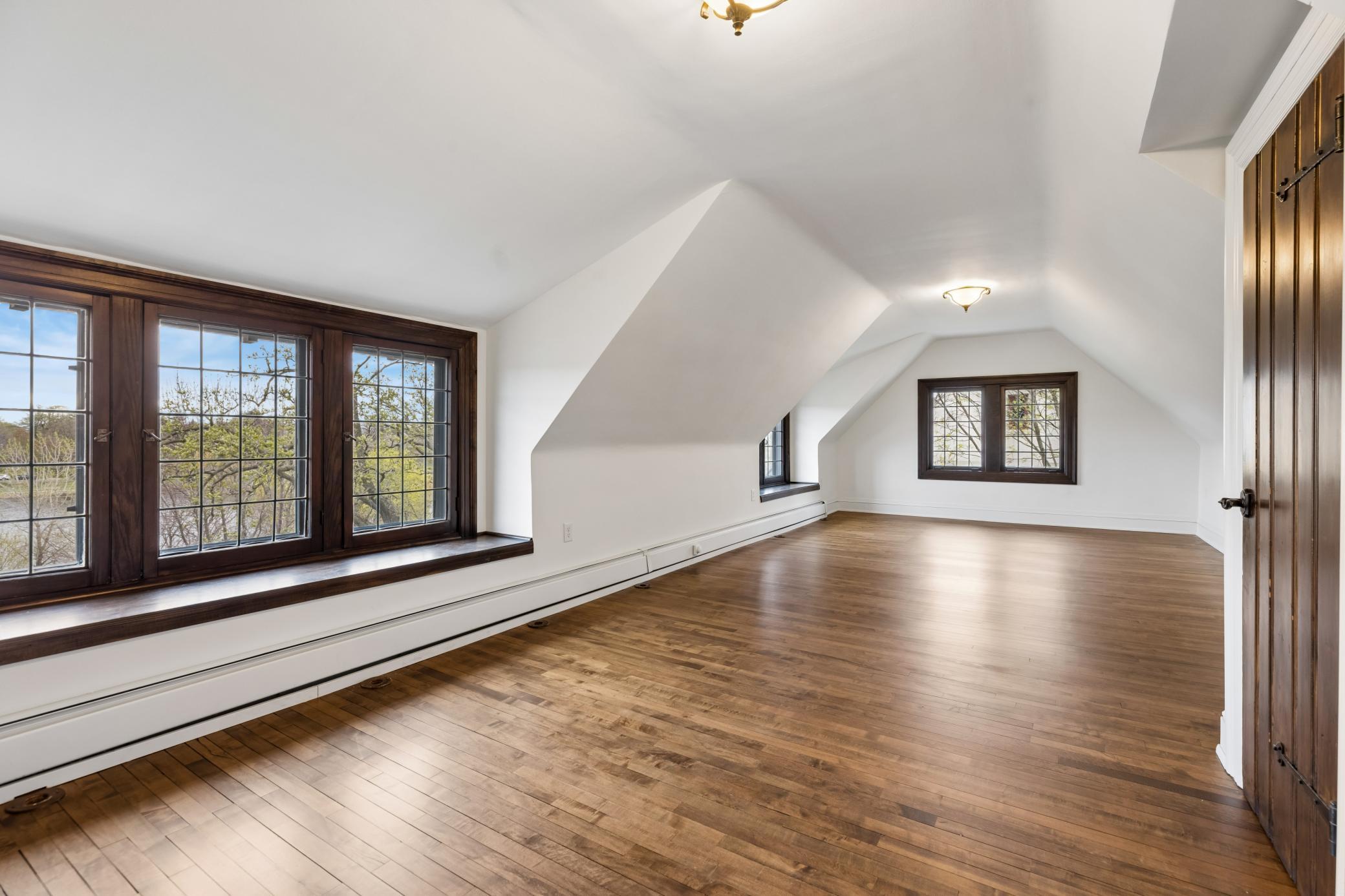 View of Residential at 2204 Lake Of The Isles Parkway, Minneapolis MN 55405, Minneapolis (32 of 55) - Mike Wilen | Minnesota Team Real Estate