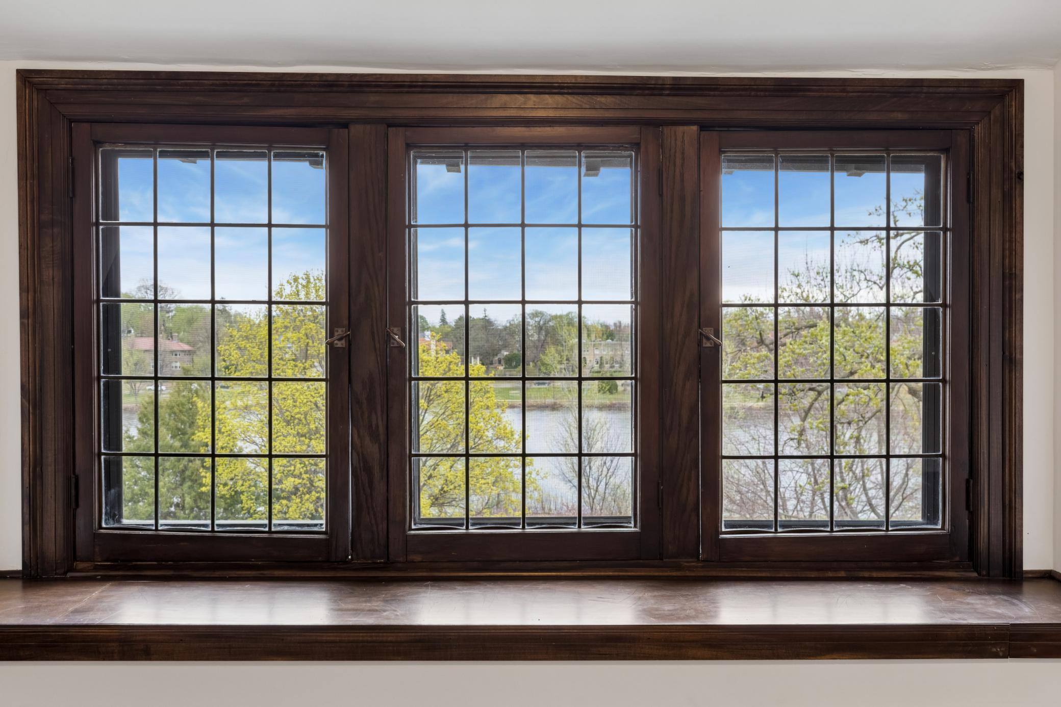 View of Residential at 2204 Lake Of The Isles Parkway, Minneapolis MN 55405, Minneapolis (33 of 55) - Mike Wilen | Minnesota Team Real Estate