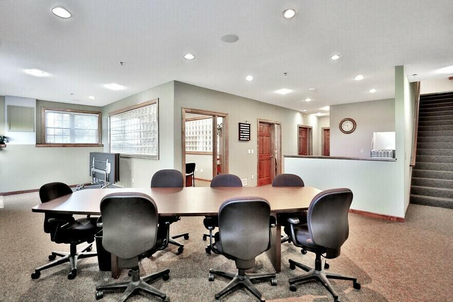 View of Commercial Sale at 2191 Northdale Boulevard, Coon Rapids MN 55433, Coon Rapids (28 of 38) - Mike Wilen | Minnesota Team Real Estate