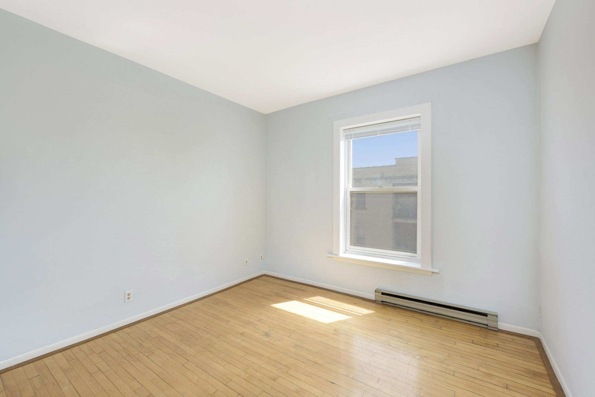 View of Residential at 2421 Emerson Avenue #107, Minneapolis MN 55405, Minneapolis (26 of 31) - Mike Wilen | Minnesota Team Real Estate