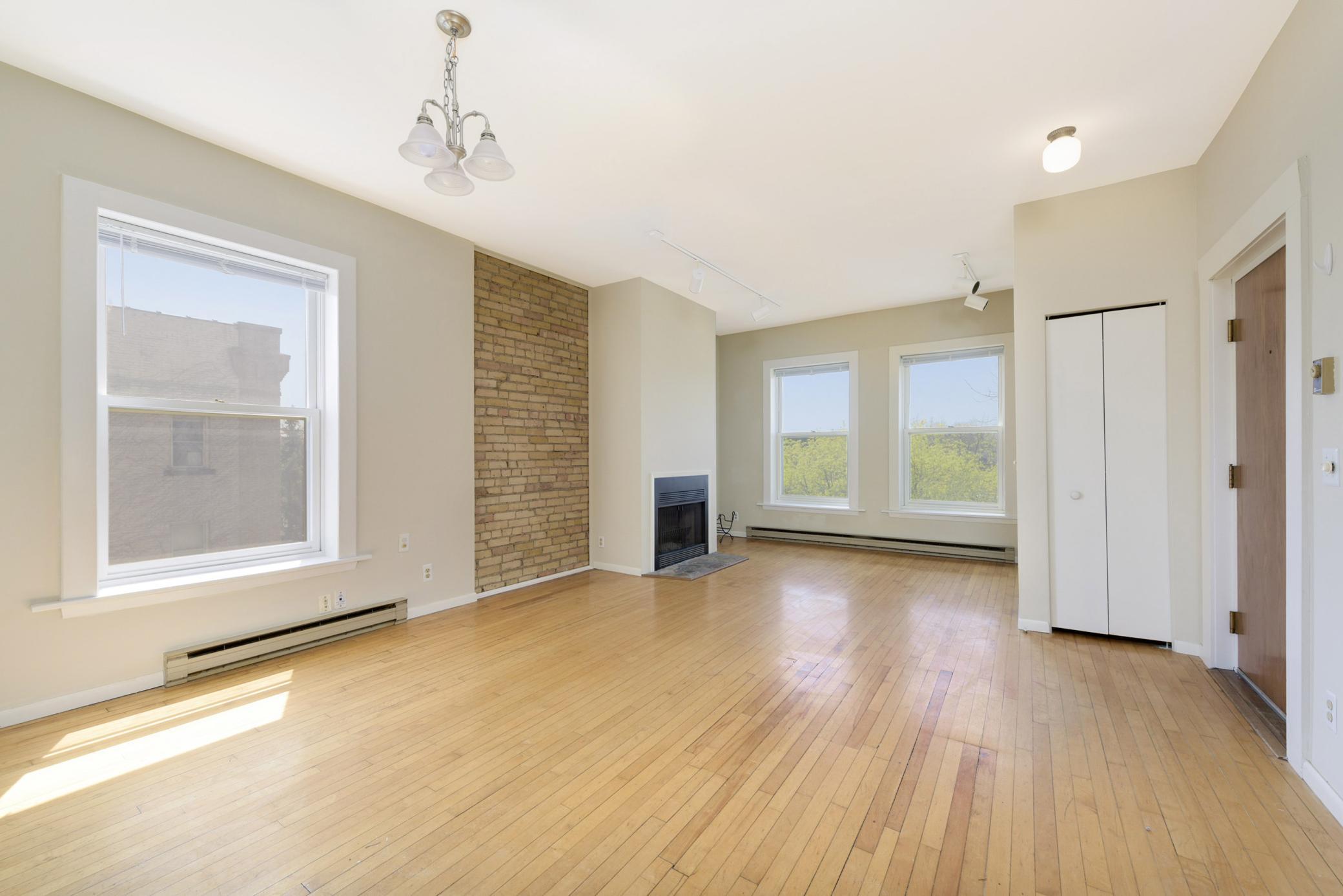 View of Residential at 2421 Emerson Avenue #107, Minneapolis MN 55405, Minneapolis (7 of 31) - Mike Wilen | Minnesota Team Real Estate