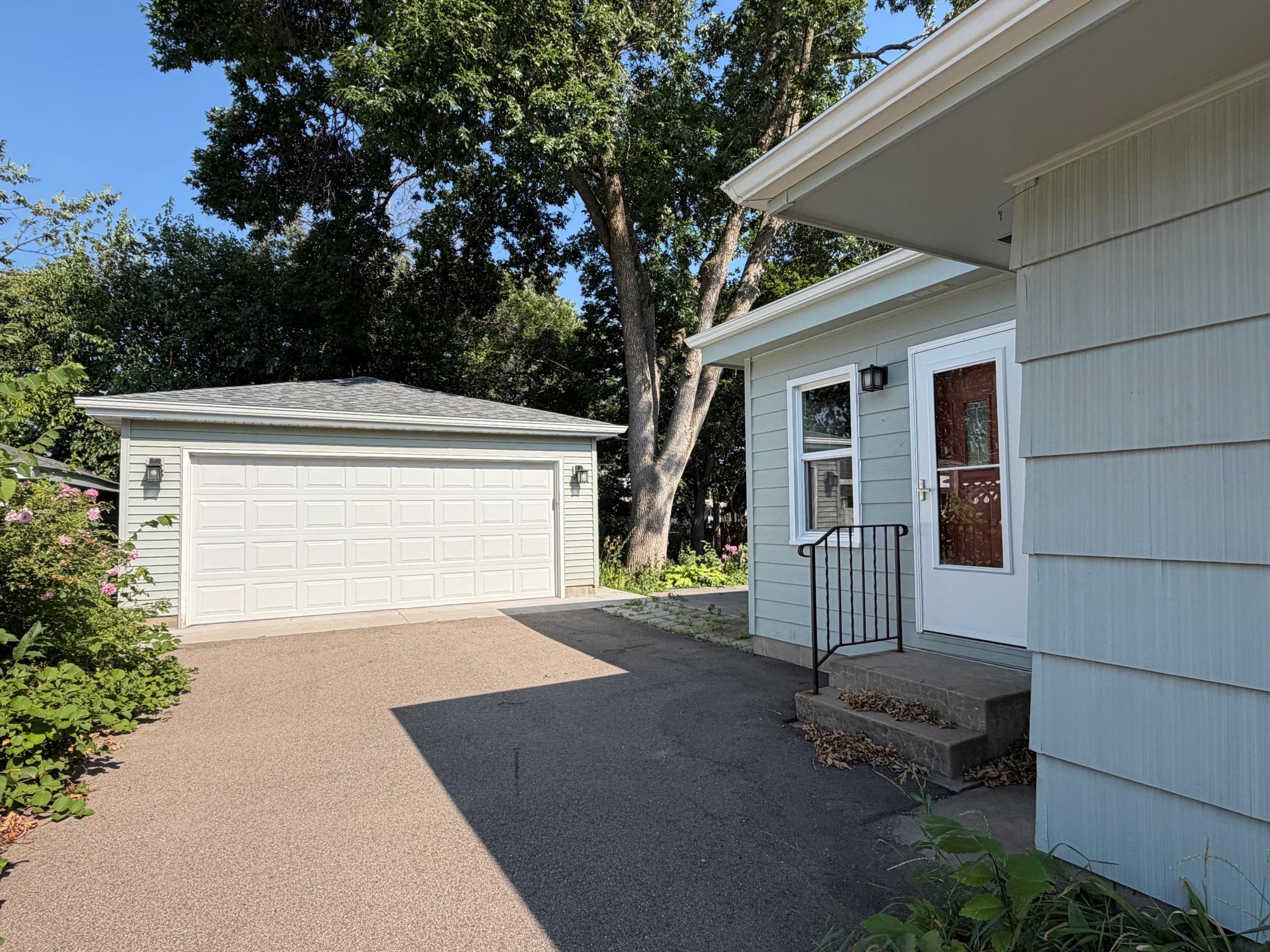 View of Residential at 7121 15th Avenue, Richfield MN 55423, Richfield (14 of 15) - Mike Wilen | Minnesota Team Real Estate