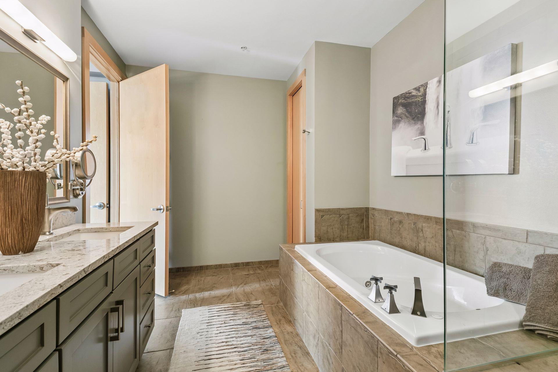 View of Residential at 100 2nd Street #A620, Minneapolis MN 55413, Minneapolis (18 of 35) - Mike Wilen | Minnesota Team Real Estate