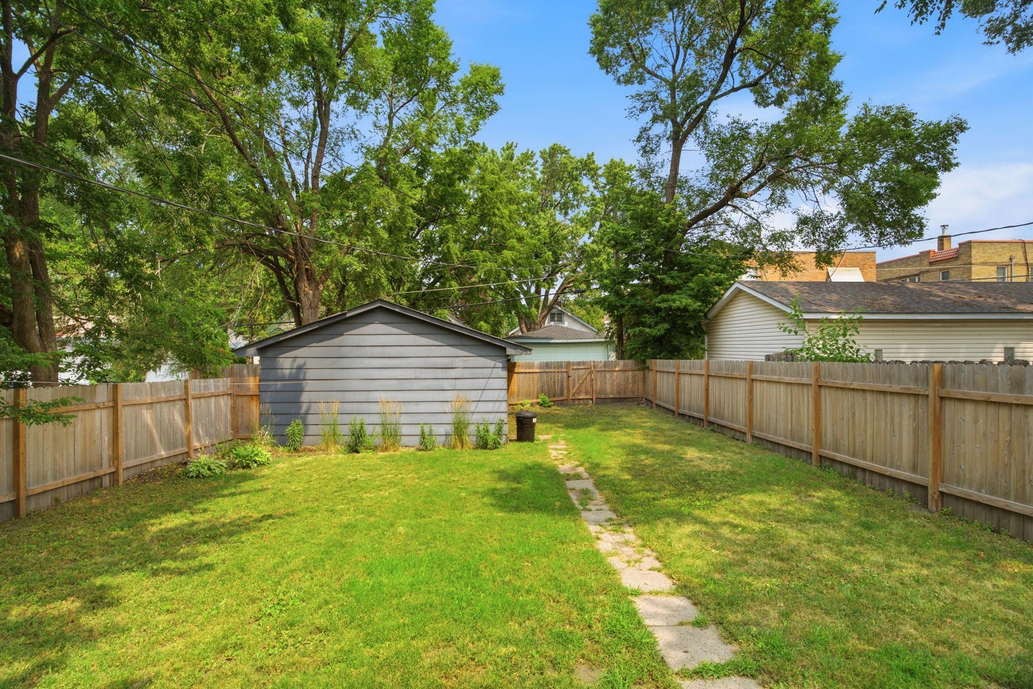 View of Residential at 1655 Sherburne Avenue, Saint Paul MN 55104, Saint Paul (29 of 32) - Mike Wilen | Minnesota Team Real Estate