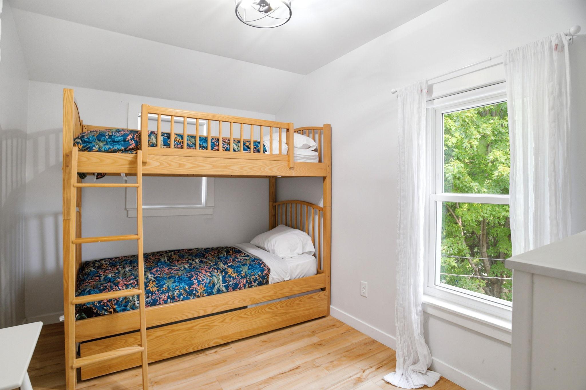 View of Residential at 1655 Sherburne Avenue, Saint Paul MN 55104, Saint Paul (19 of 32) - Mike Wilen | Minnesota Team Real Estate