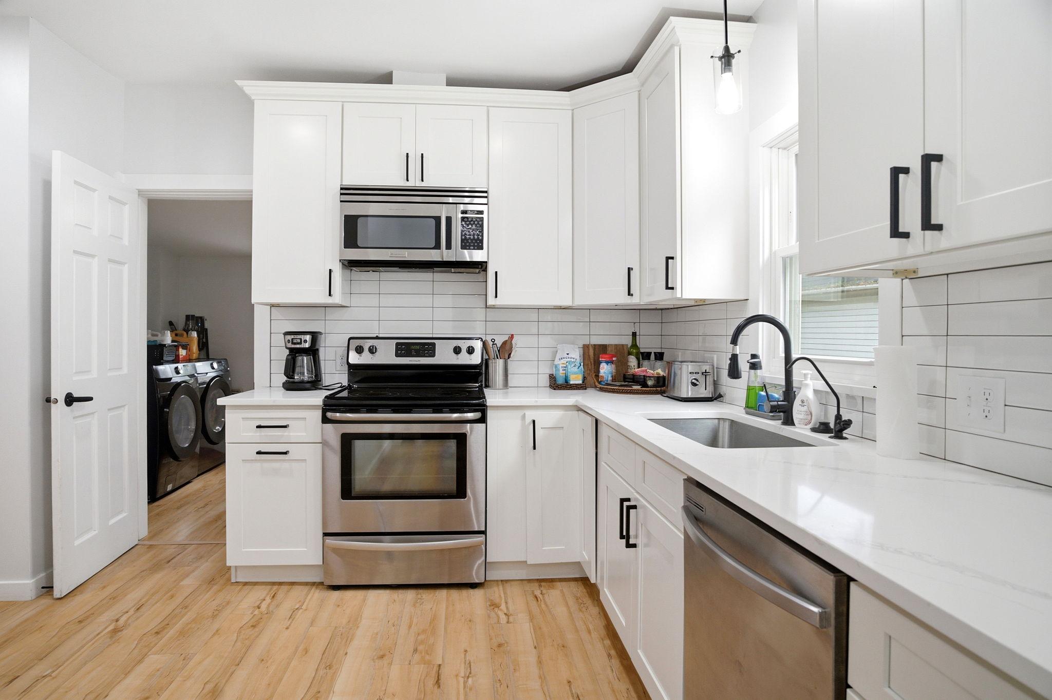 View of Residential at 1655 Sherburne Avenue, Saint Paul MN 55104, Saint Paul (11 of 32) - Mike Wilen | Minnesota Team Real Estate