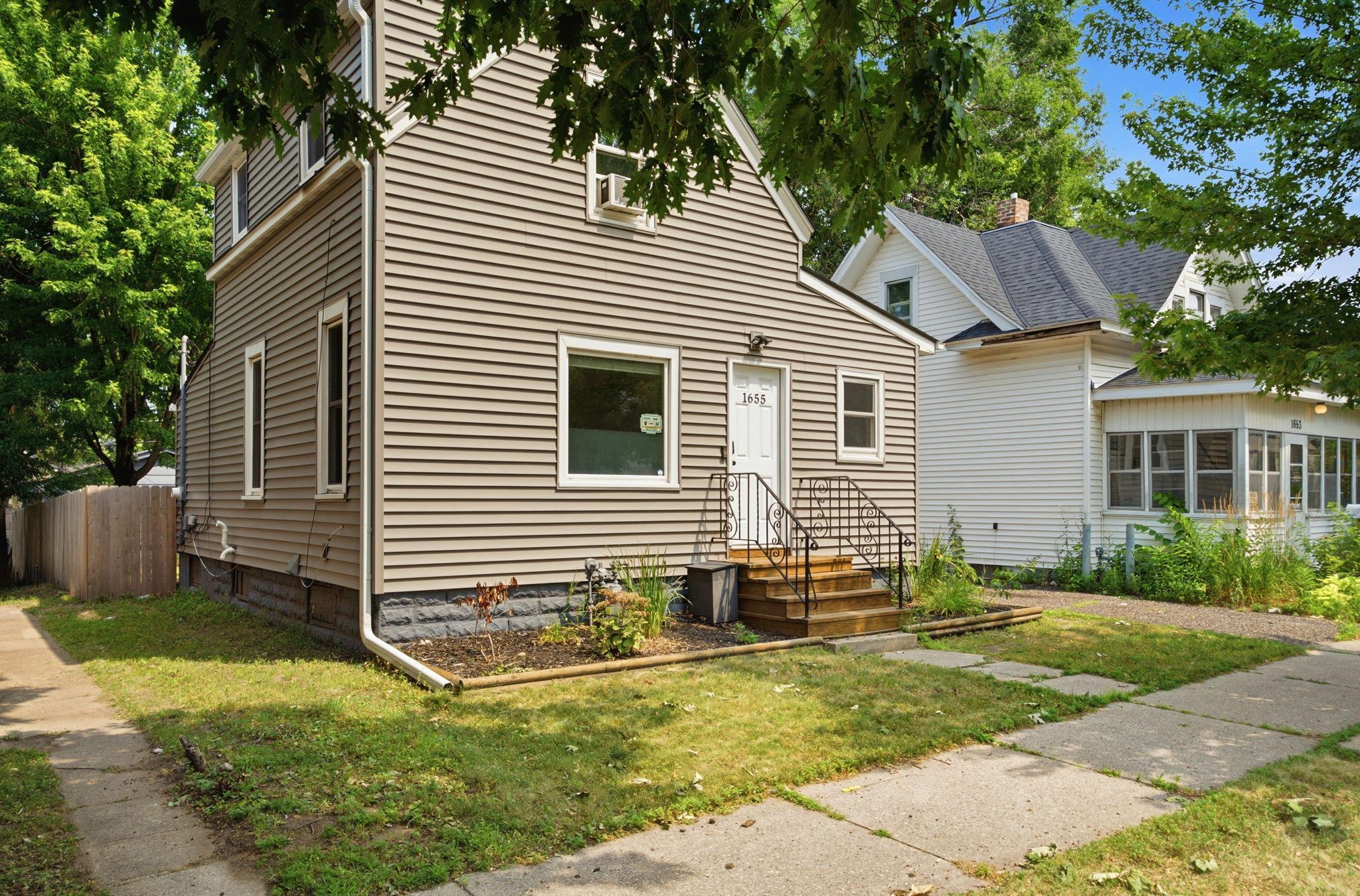 View of Residential at 1655 Sherburne Avenue, Saint Paul MN 55104, Saint Paul (2 of 32) - Mike Wilen | Minnesota Team Real Estate