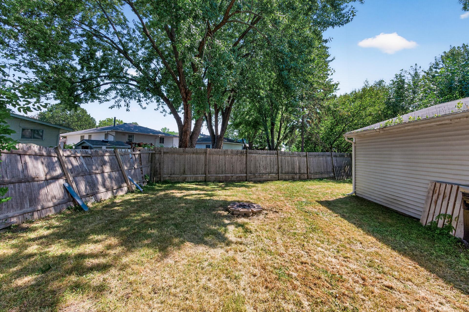 View of Residential at 2280 Shryer Avenue, North Saint Paul MN 55109, North Saint Paul (24 of 28) - Mike Wilen | Minnesota Team Real Estate