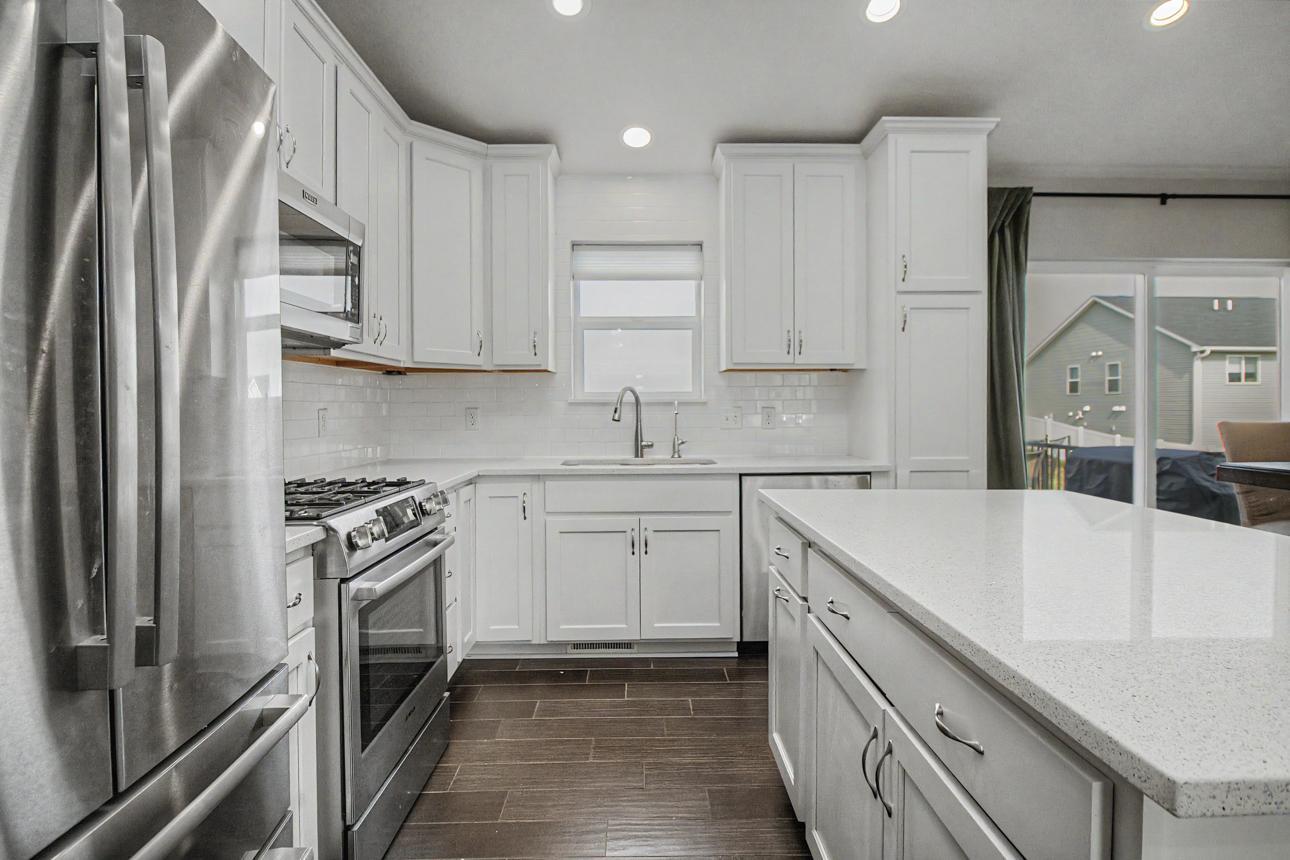 View of Residential at 908 Ashford Road, Belle Plaine MN 56011, Belle Plaine (10 of 42) - Mike Wilen | Minnesota Team Real Estate