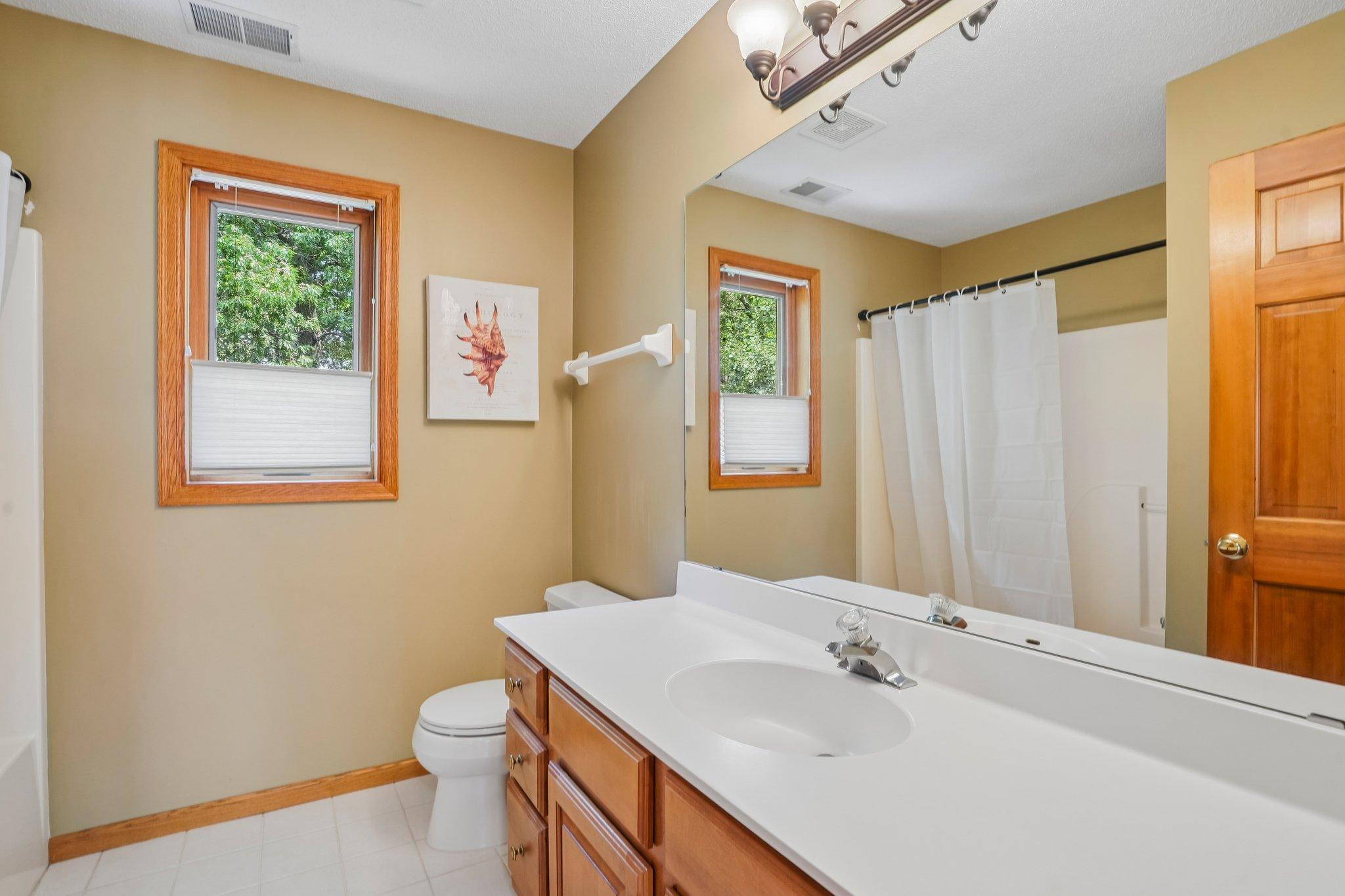 View of Residential at 20628 Jura Trail, Lakeville MN 55044, Lakeville (22 of 38) - Mike Wilen | Minnesota Team Real Estate